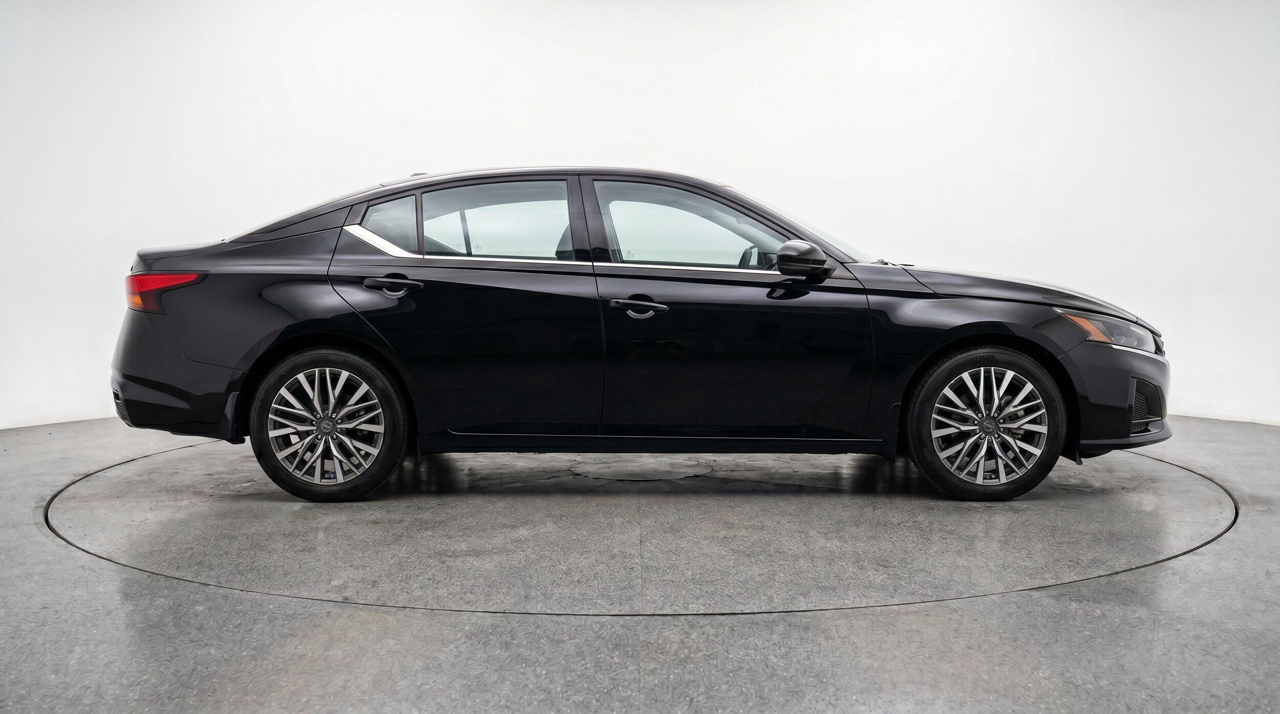 Thumbnail: 2025 Nissan Altima - 11