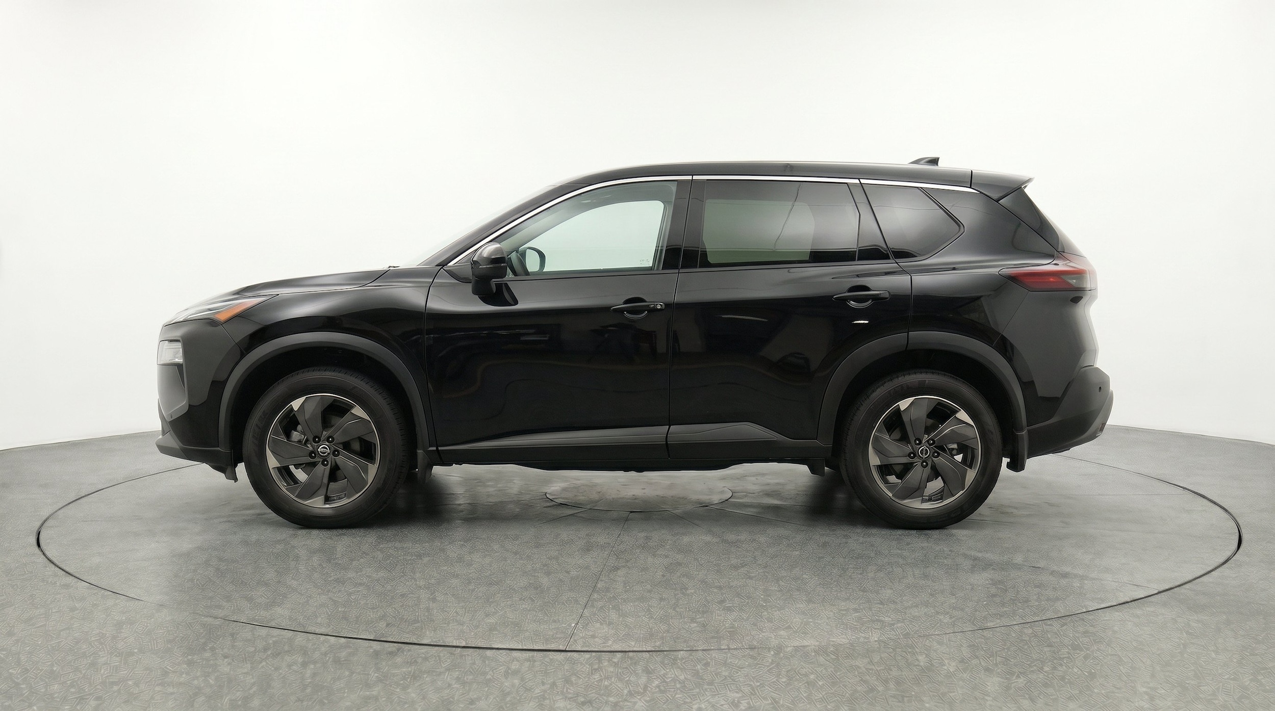 Thumbnail: 2025 Nissan Rogue - 5