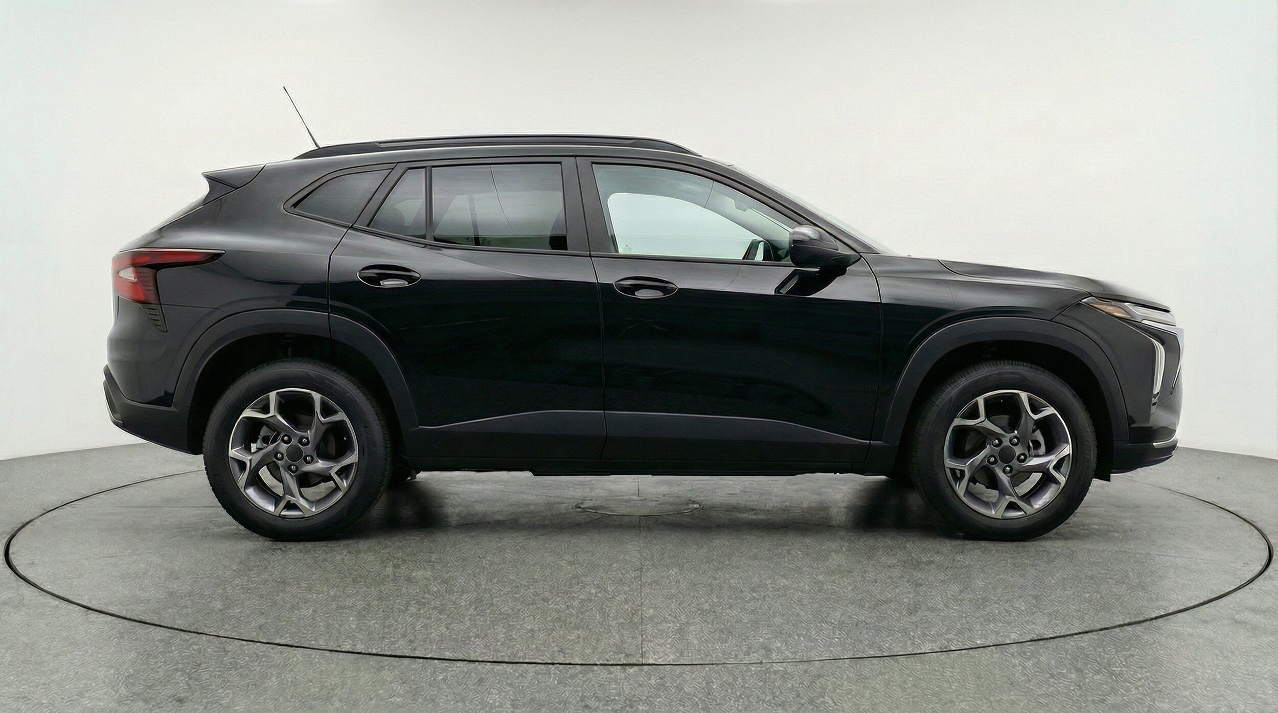 Thumbnail: 2025 Chevrolet Trax - 11