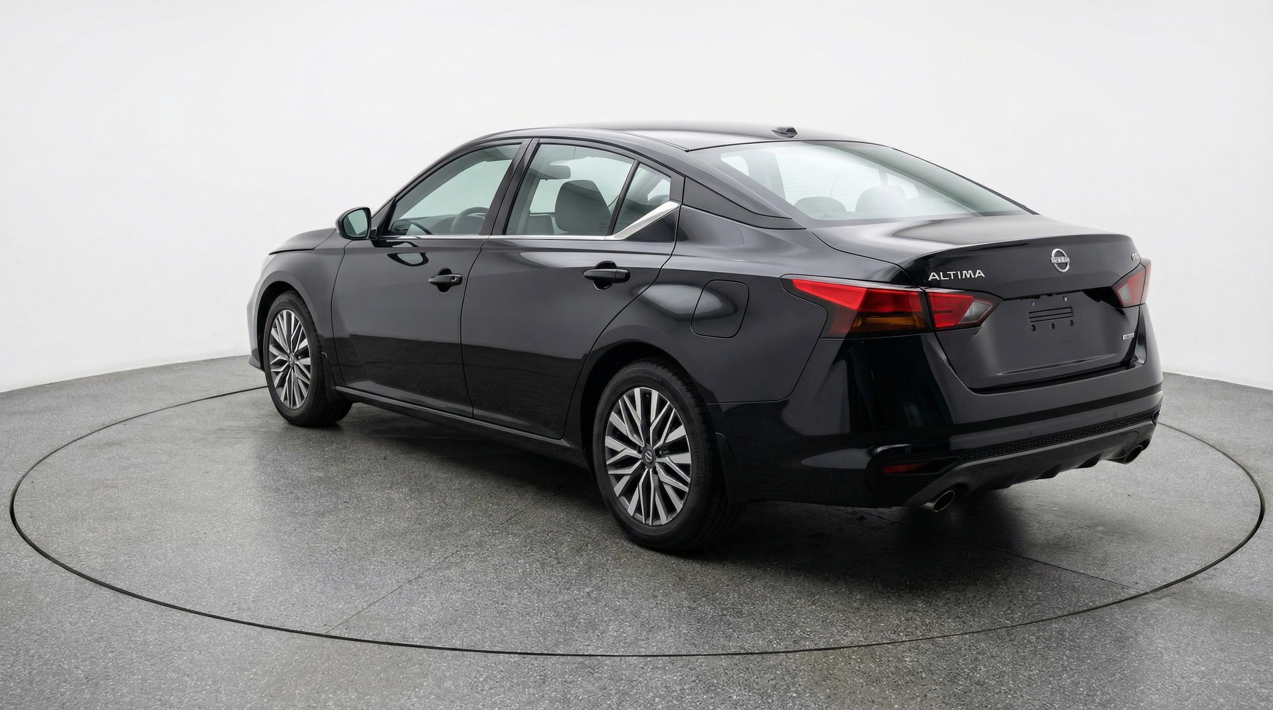 Thumbnail: 2025 Nissan Altima - 5