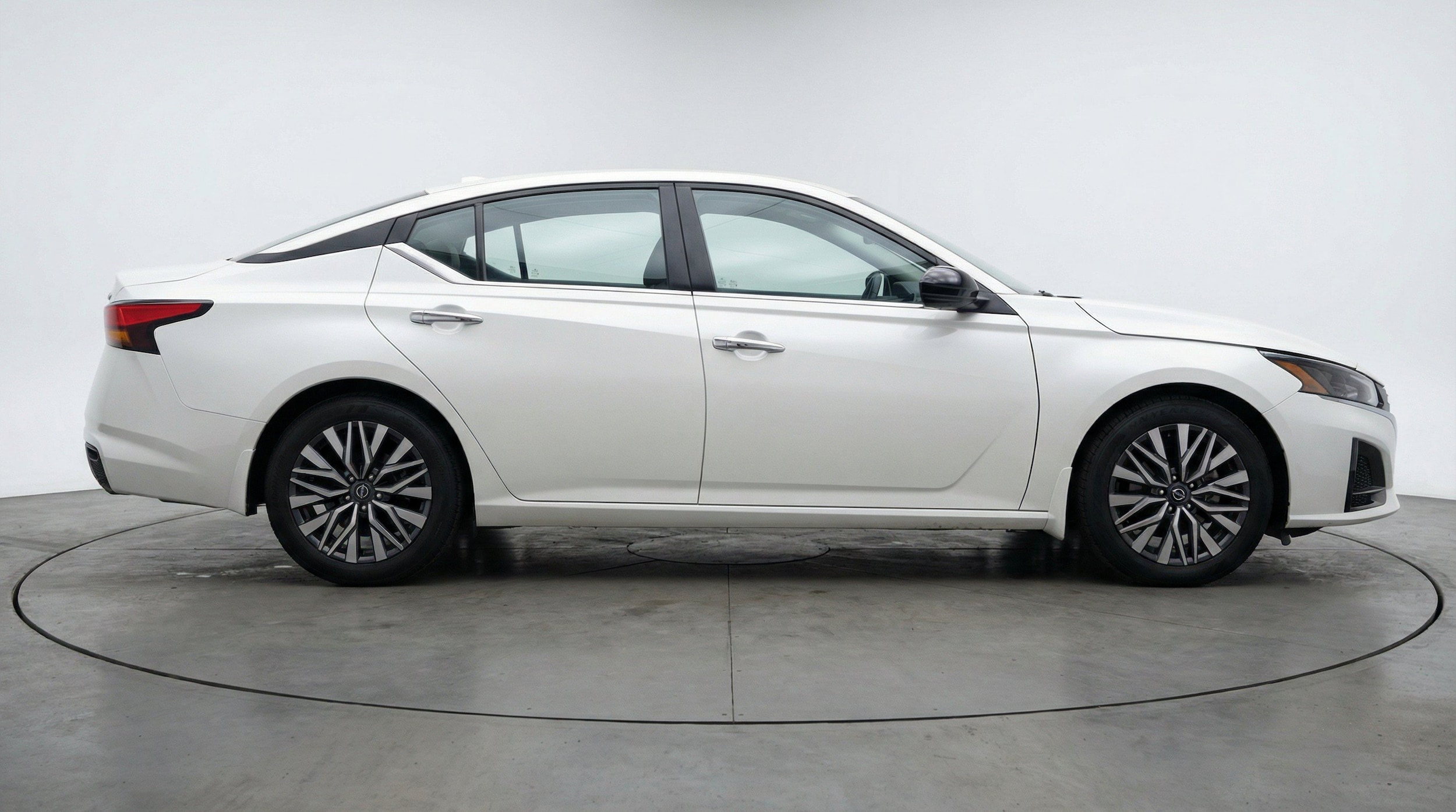 Thumbnail: 2025 Nissan Altima - 11