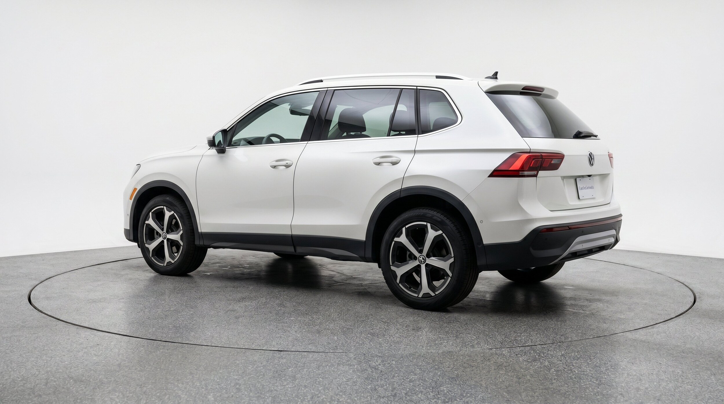 Thumbnail: 2026 Volkswagen Tiguan - 6