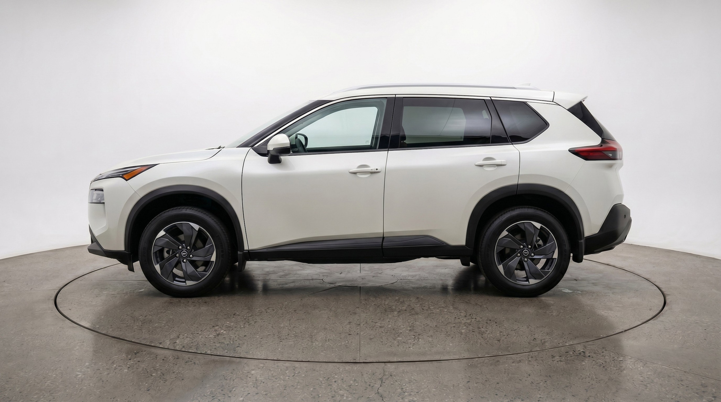 Thumbnail: 2025 Nissan Rogue - 5