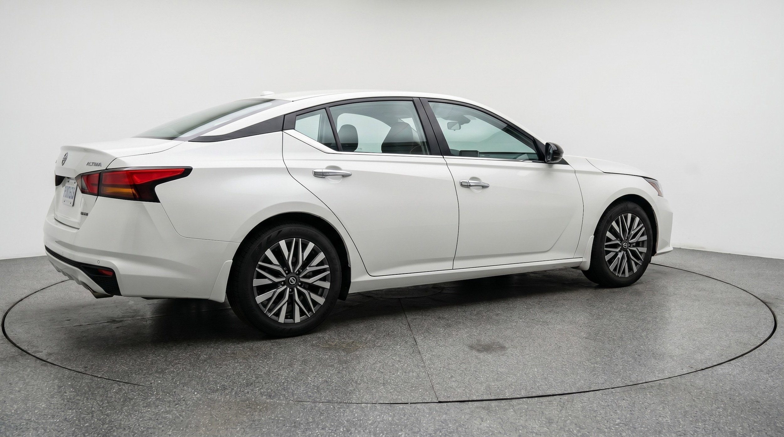 Thumbnail: 2025 Nissan Altima - 9