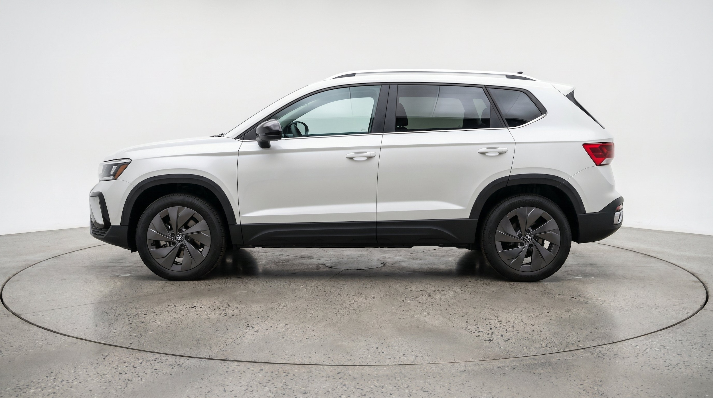 Thumbnail: 2026 Volkswagen Taos - 5