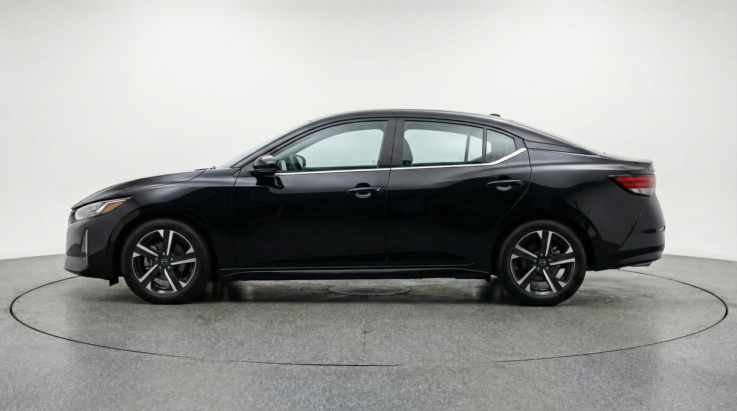 Thumbnail: 2025 Nissan Sentra - 5