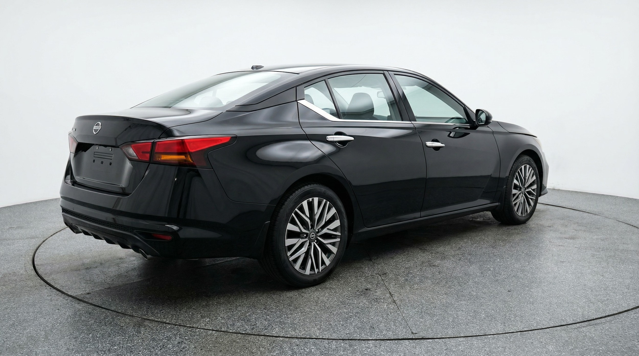 Thumbnail: 2025 Nissan Altima - 7