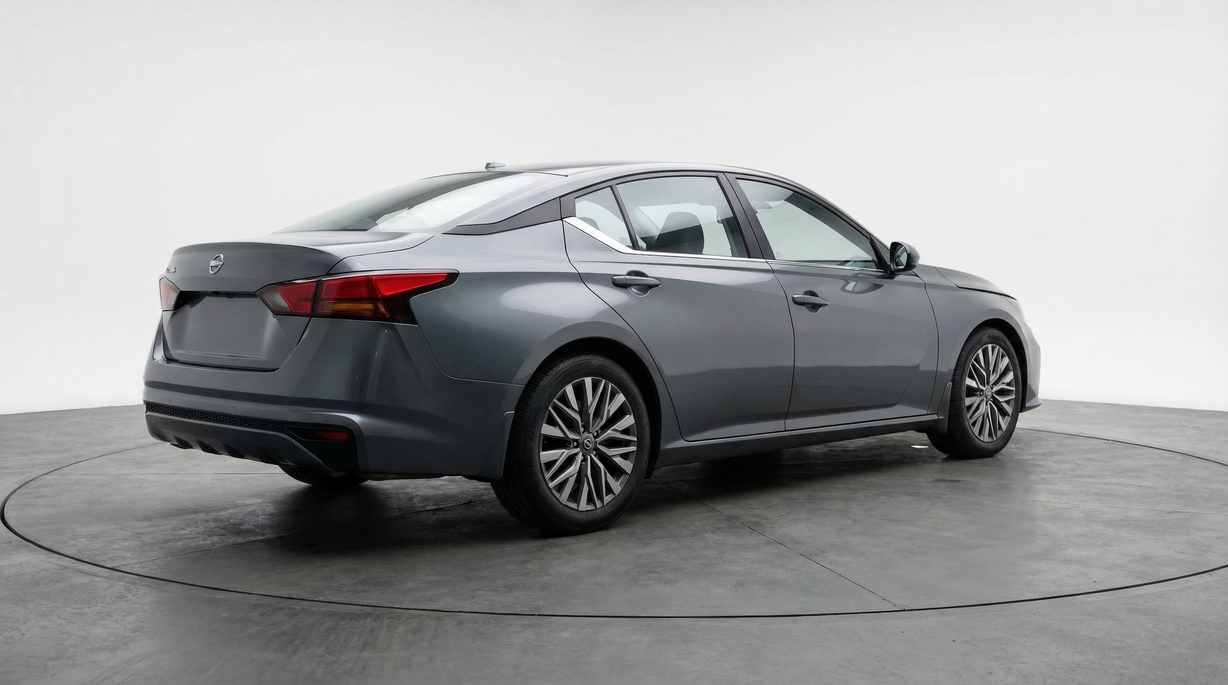 Thumbnail: 2025 Nissan Altima - 9