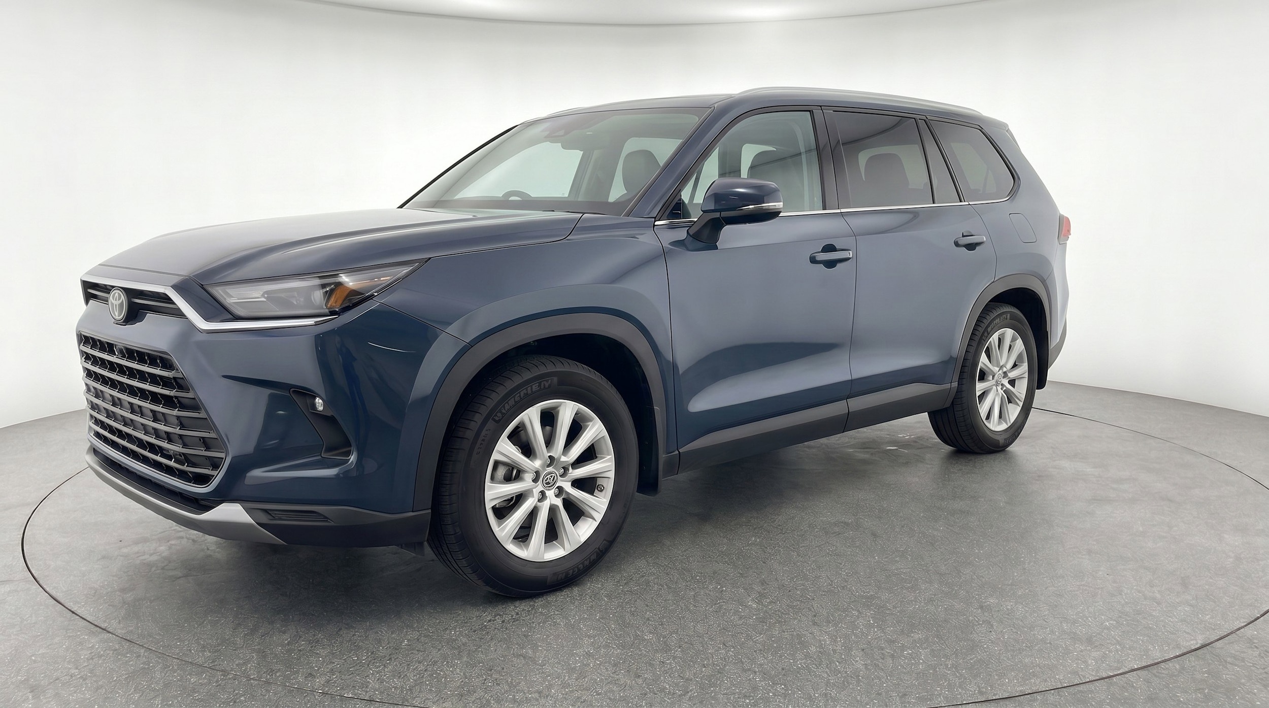 Thumbnail: 2025 Toyota Grand Highlander - 3