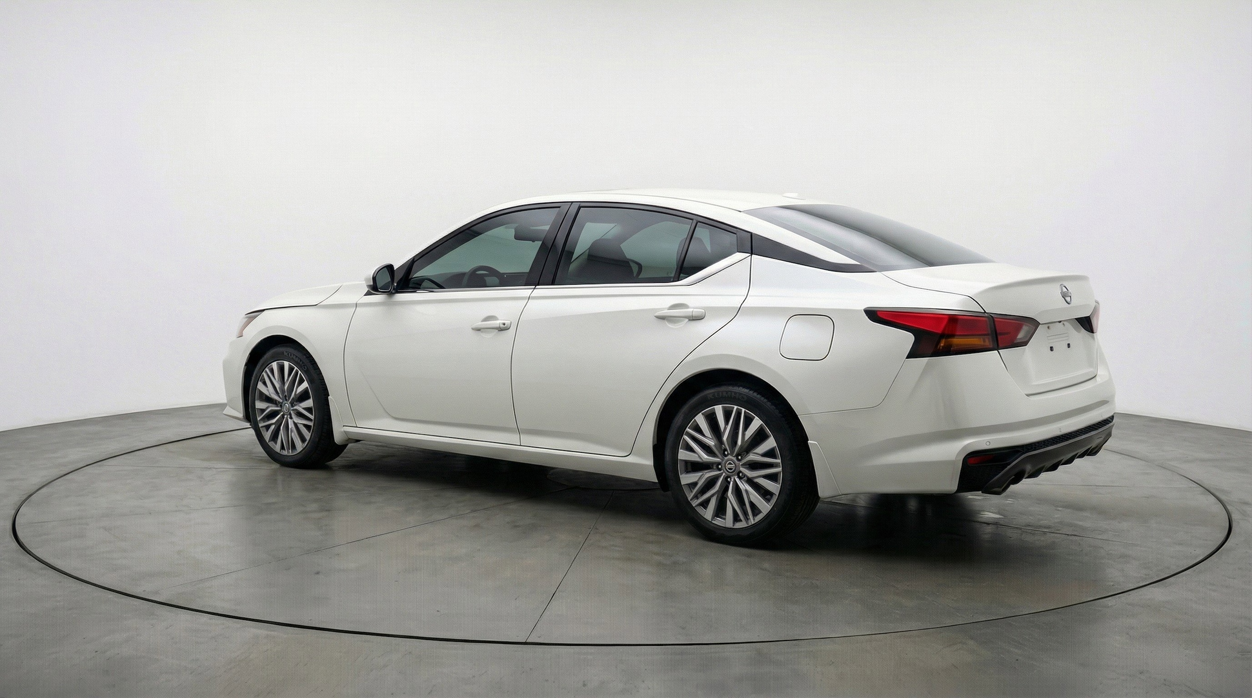 Thumbnail: 2025 Nissan Altima - 6
