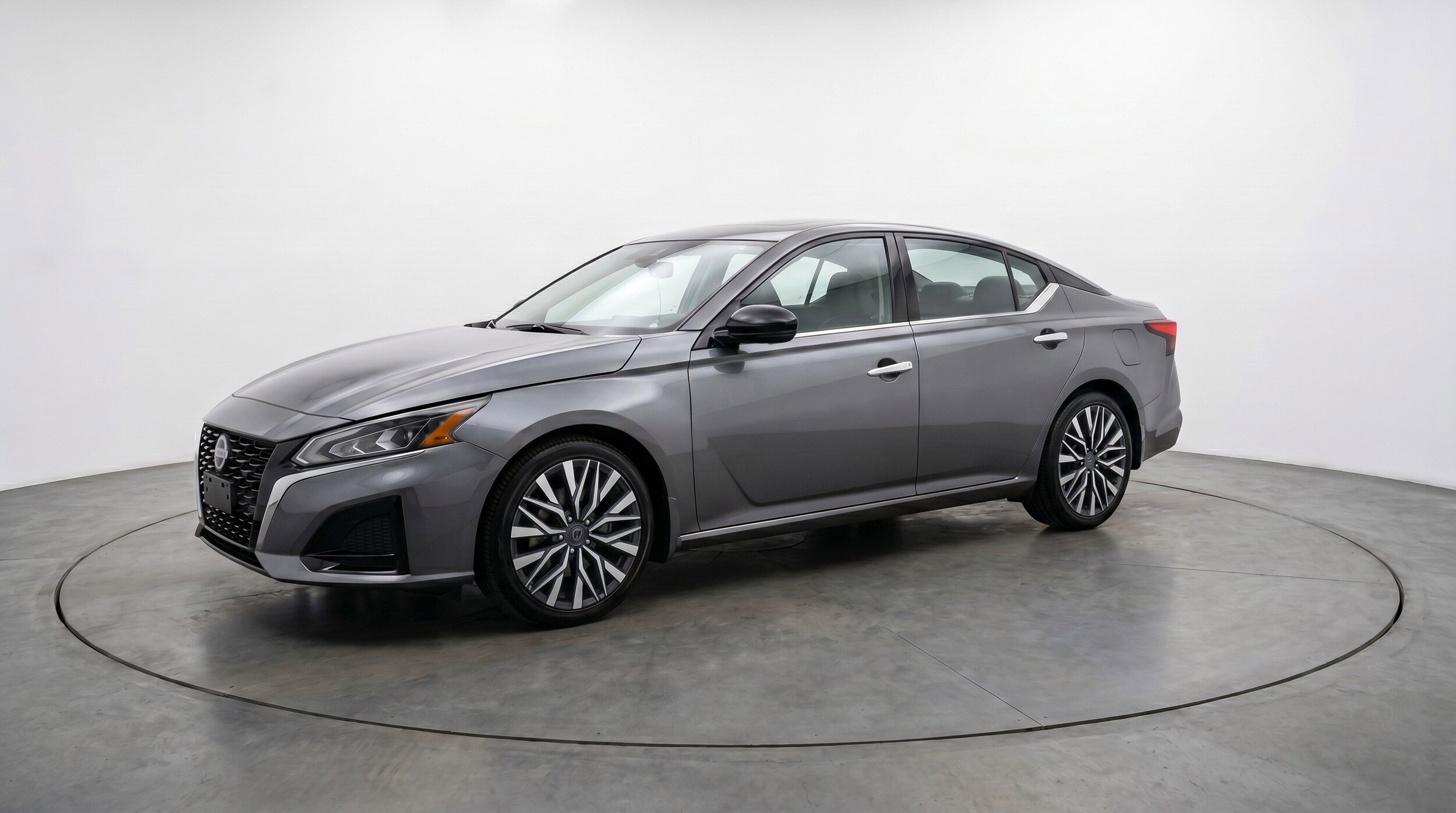 Thumbnail: 2025 Nissan Altima - 3