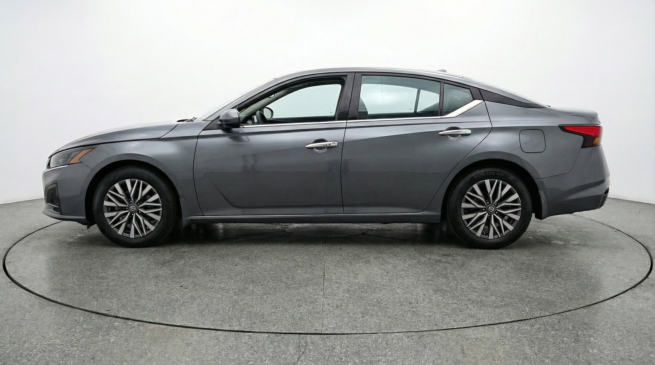 Thumbnail: 2025 Nissan Altima - 5