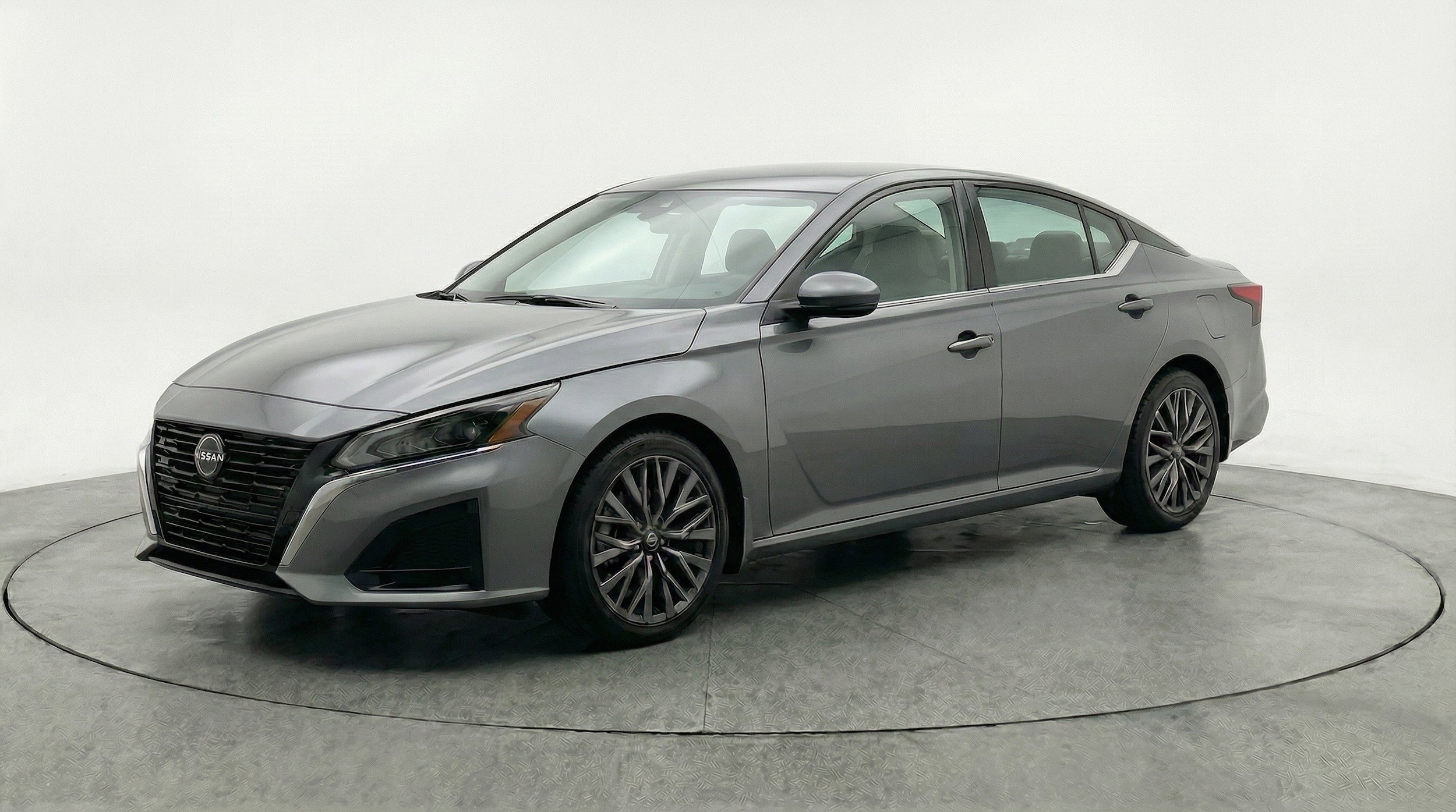 Thumbnail: 2025 Nissan Altima - 3