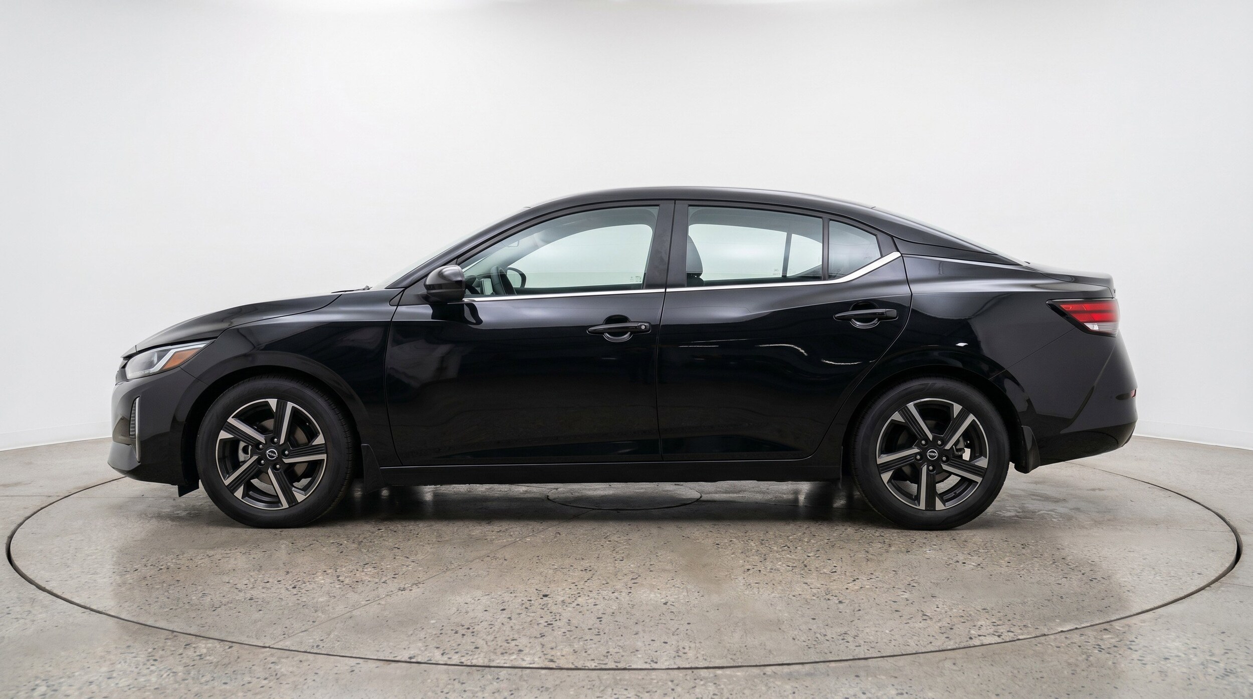 Thumbnail: 2025 Nissan Sentra - 5