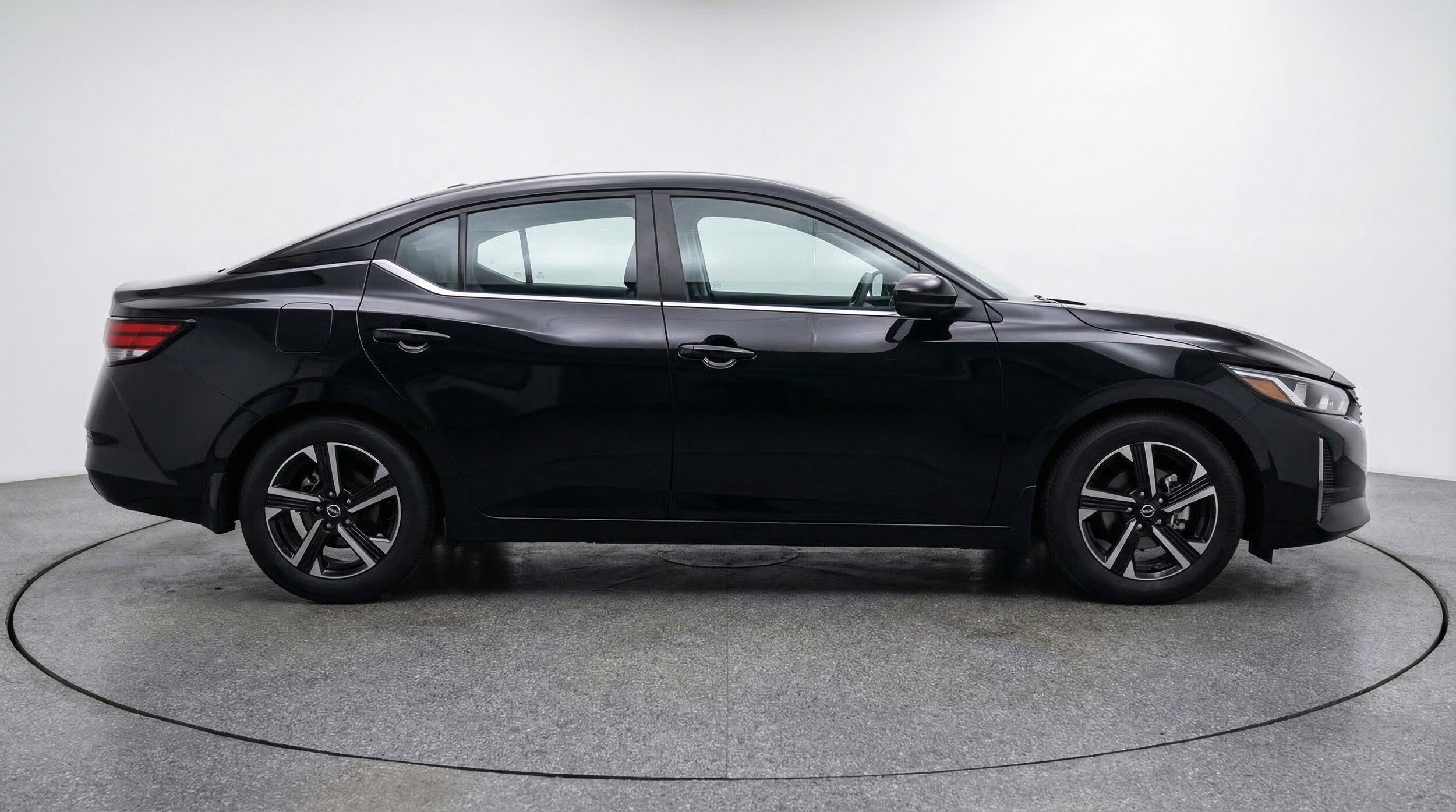Thumbnail: 2025 Nissan Sentra - 11
