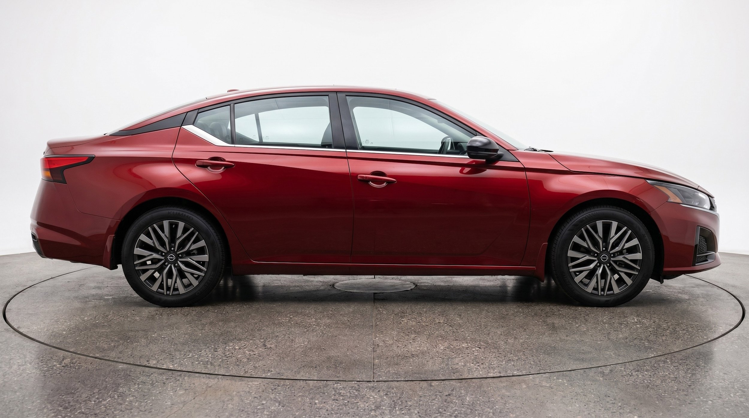 Thumbnail: 2025 Nissan Altima - 8