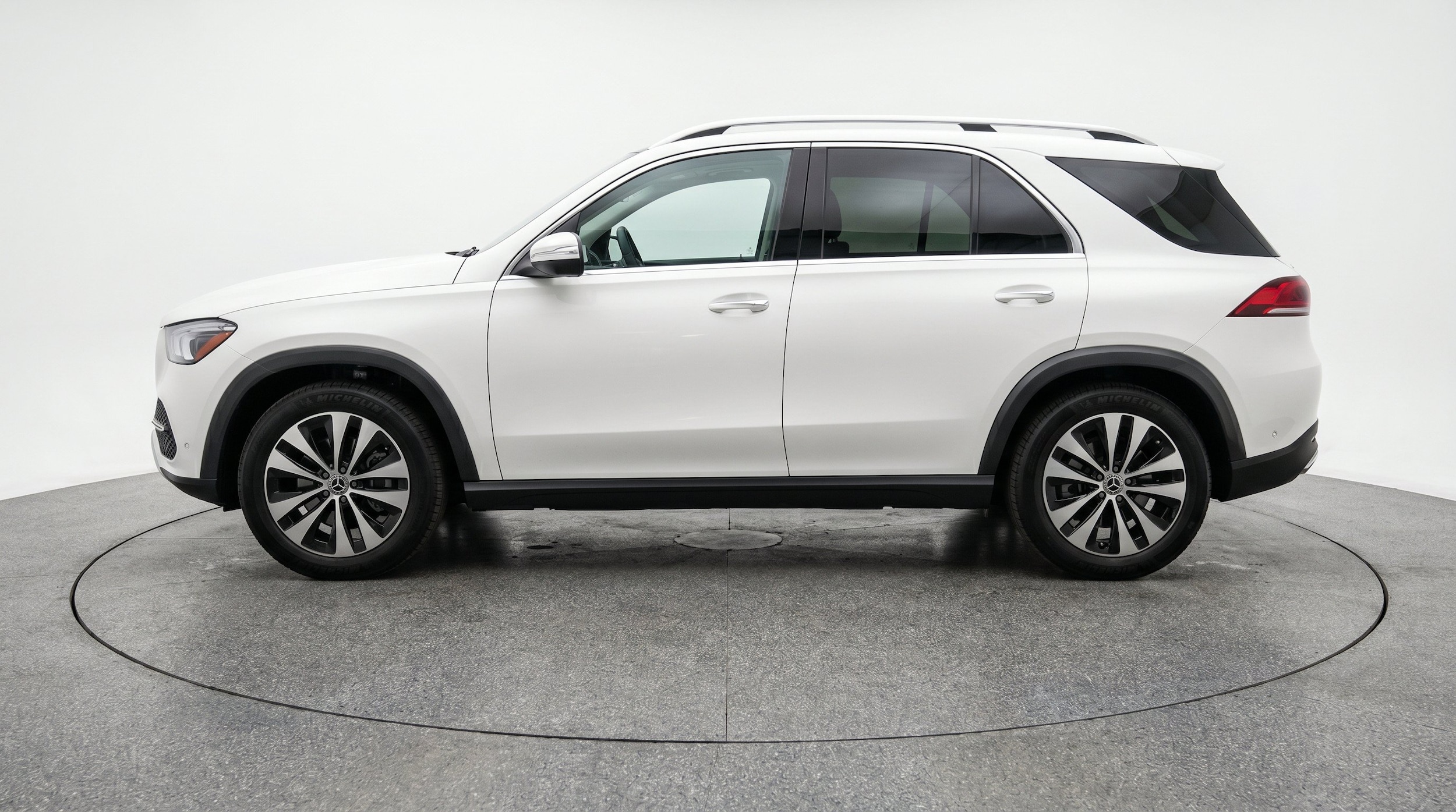 Thumbnail: 2026 Mercedes-Benz GLE - 5