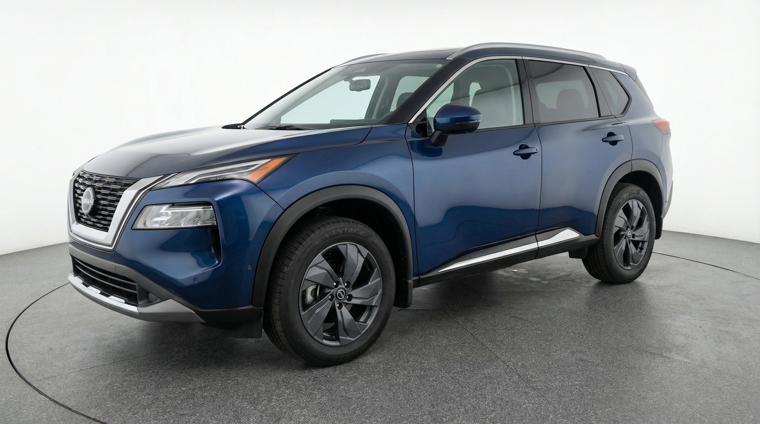 Thumbnail: 2025 Nissan Rogue - 3