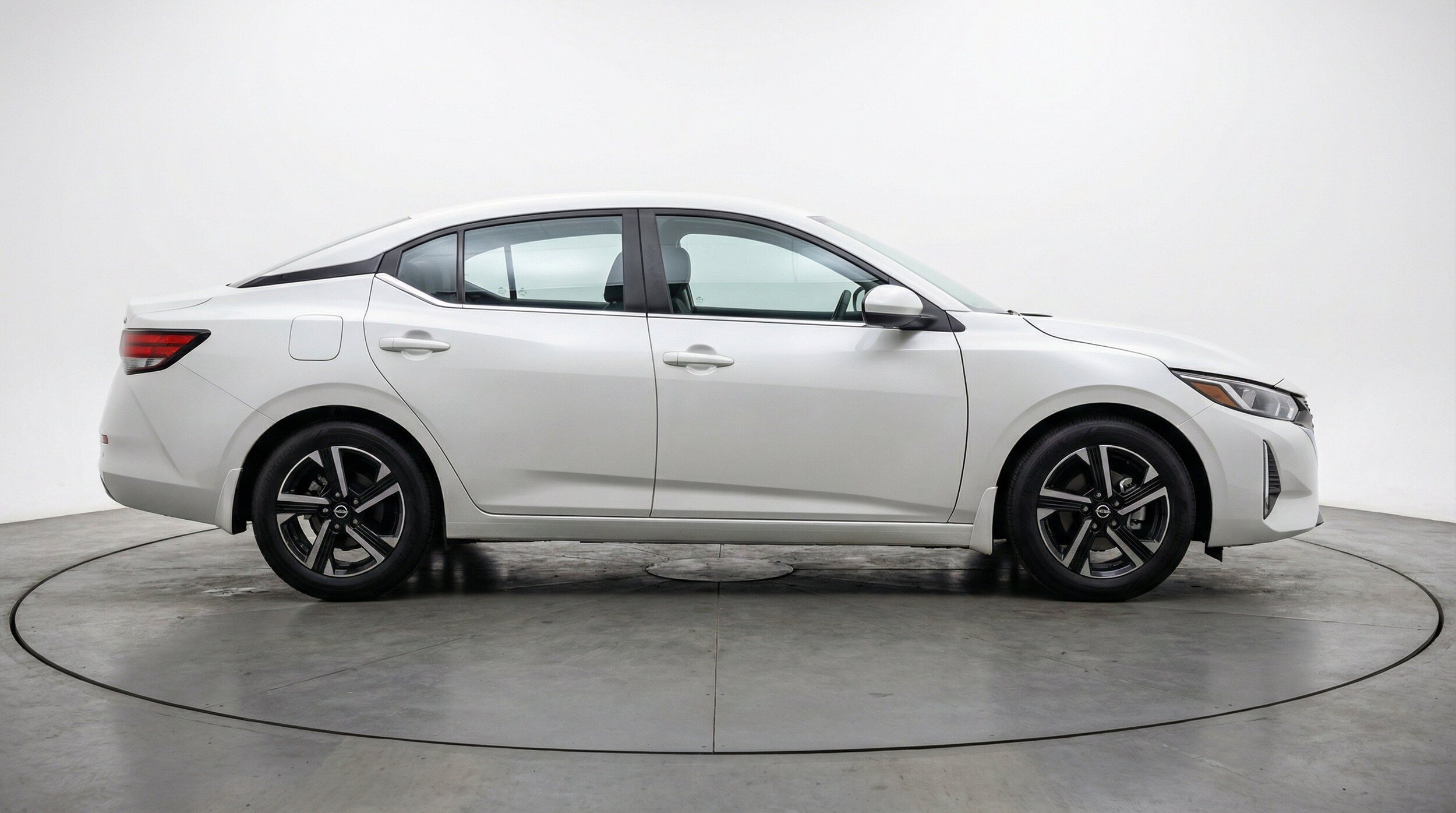 Thumbnail: 2025 Nissan Sentra - 11