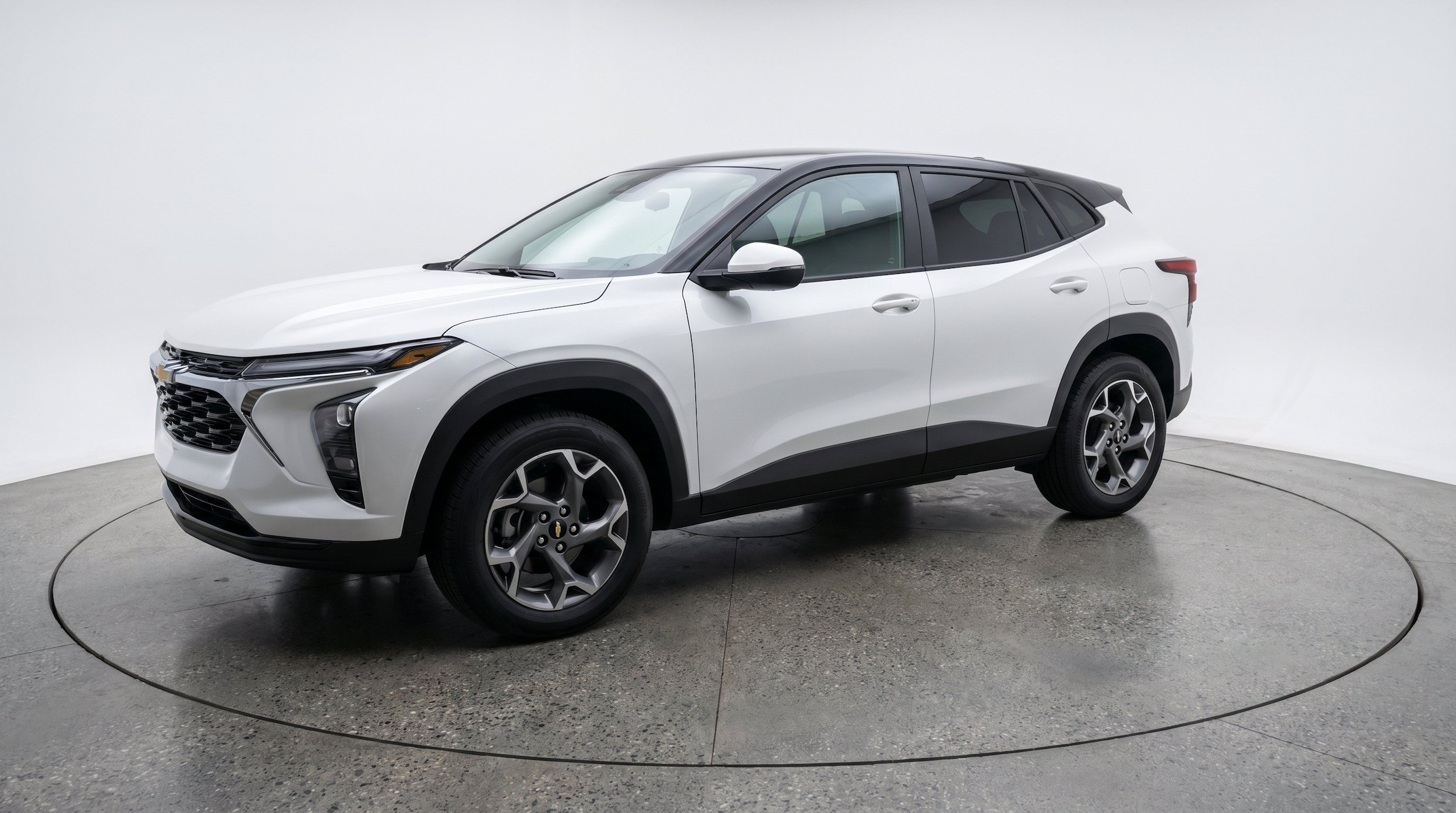Thumbnail: 2025 Chevrolet Trax - 3