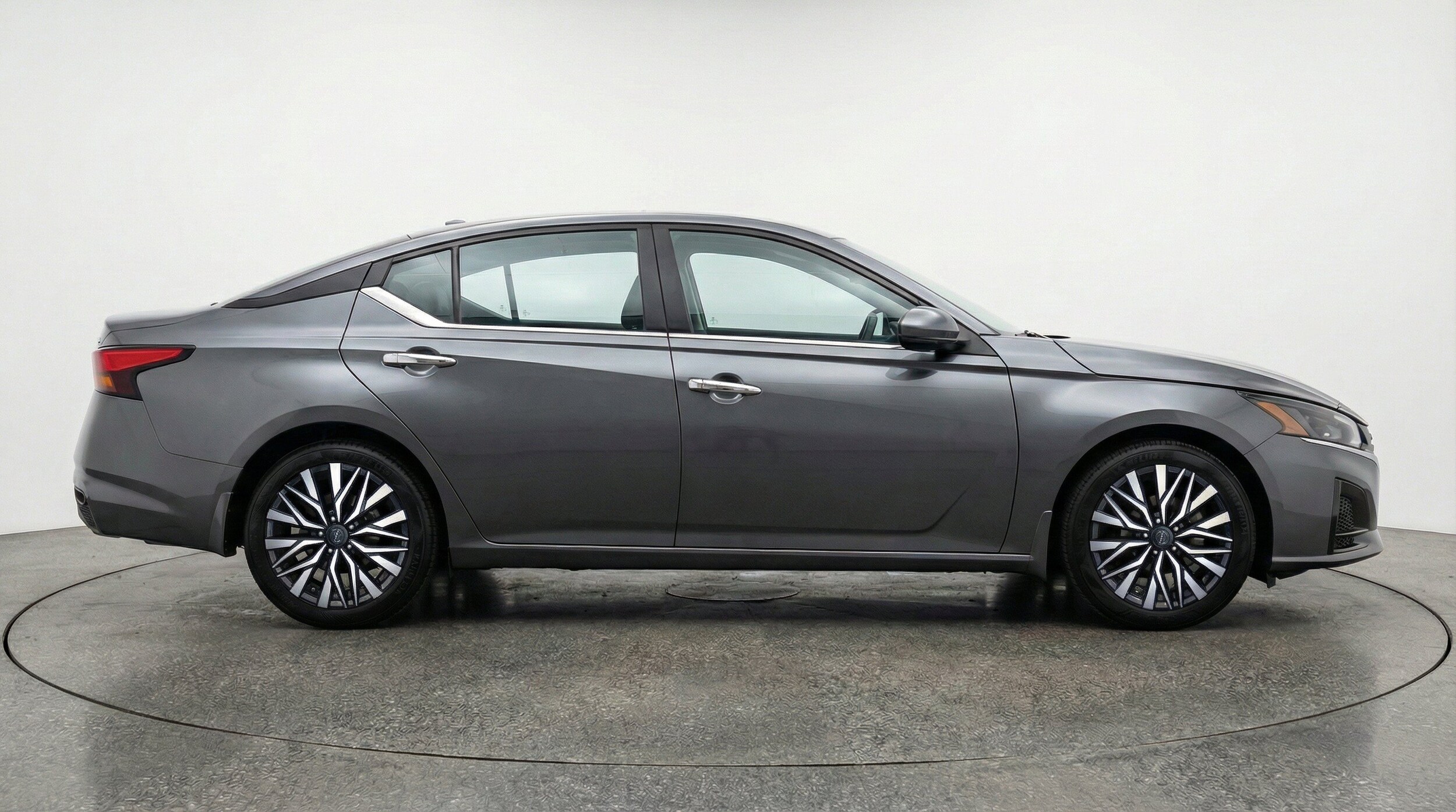 Thumbnail: 2025 Nissan Altima - 11