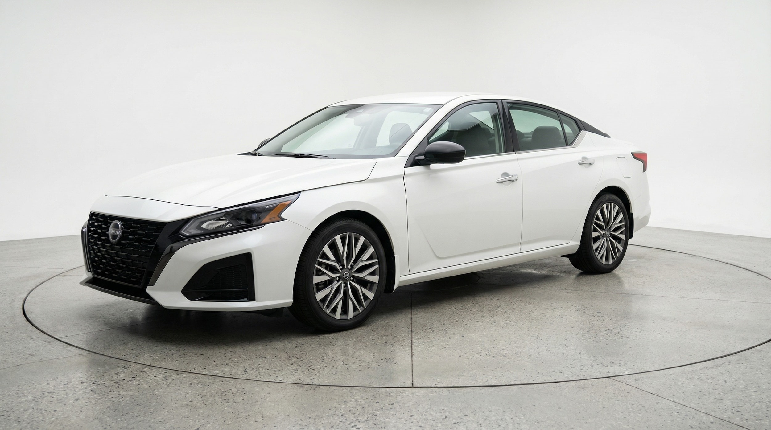 Thumbnail: 2025 Nissan Altima - 3