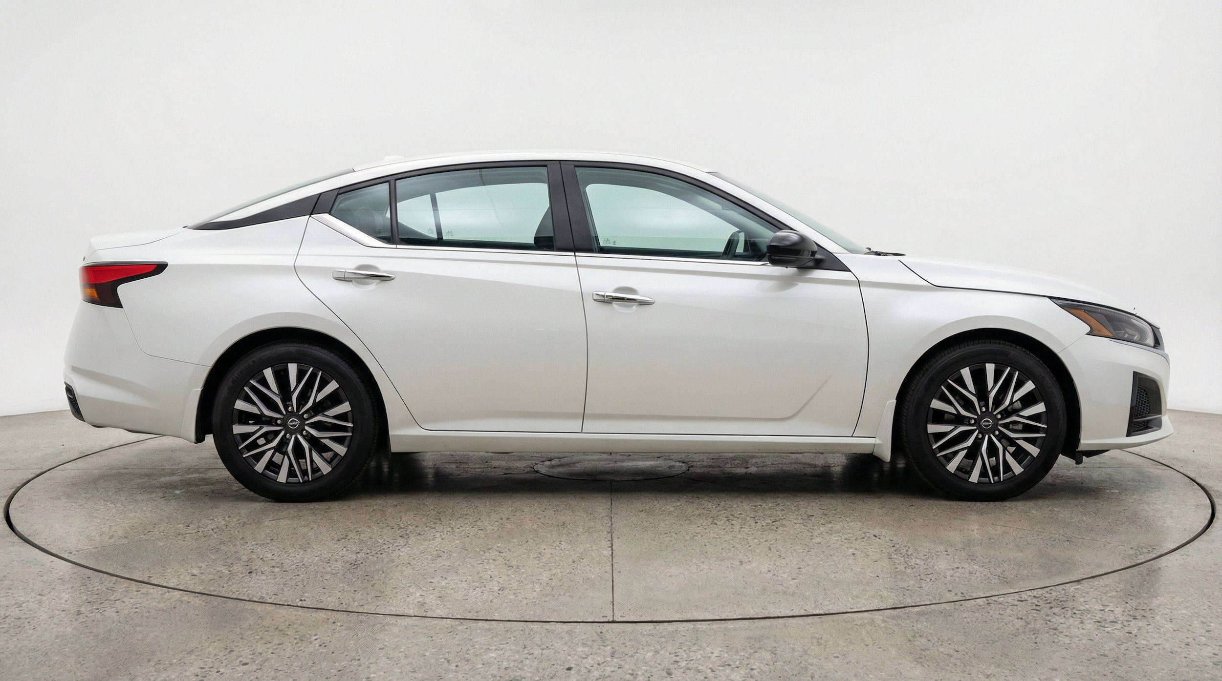 Thumbnail: 2025 Nissan Altima - 11