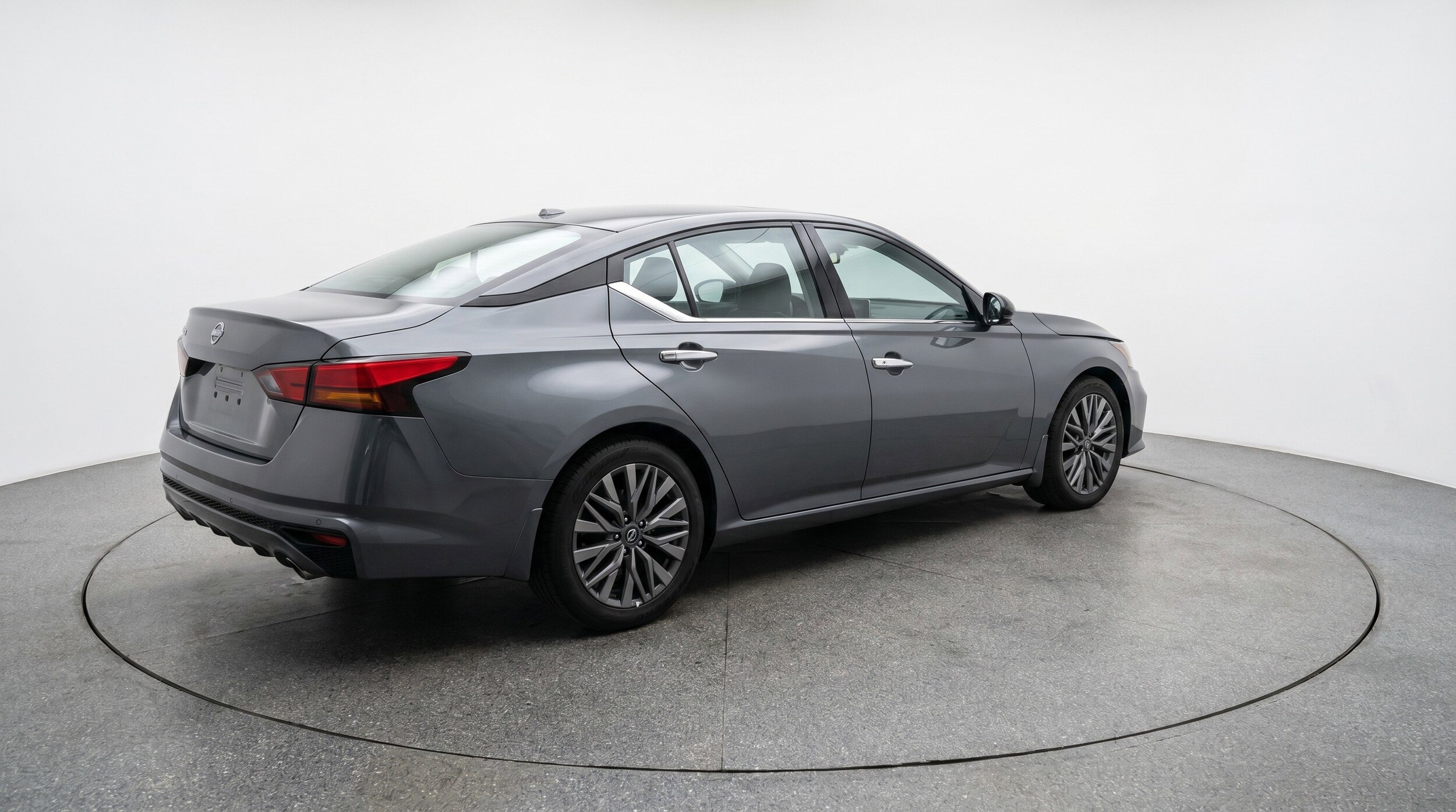 Thumbnail: 2025 Nissan Altima - 9