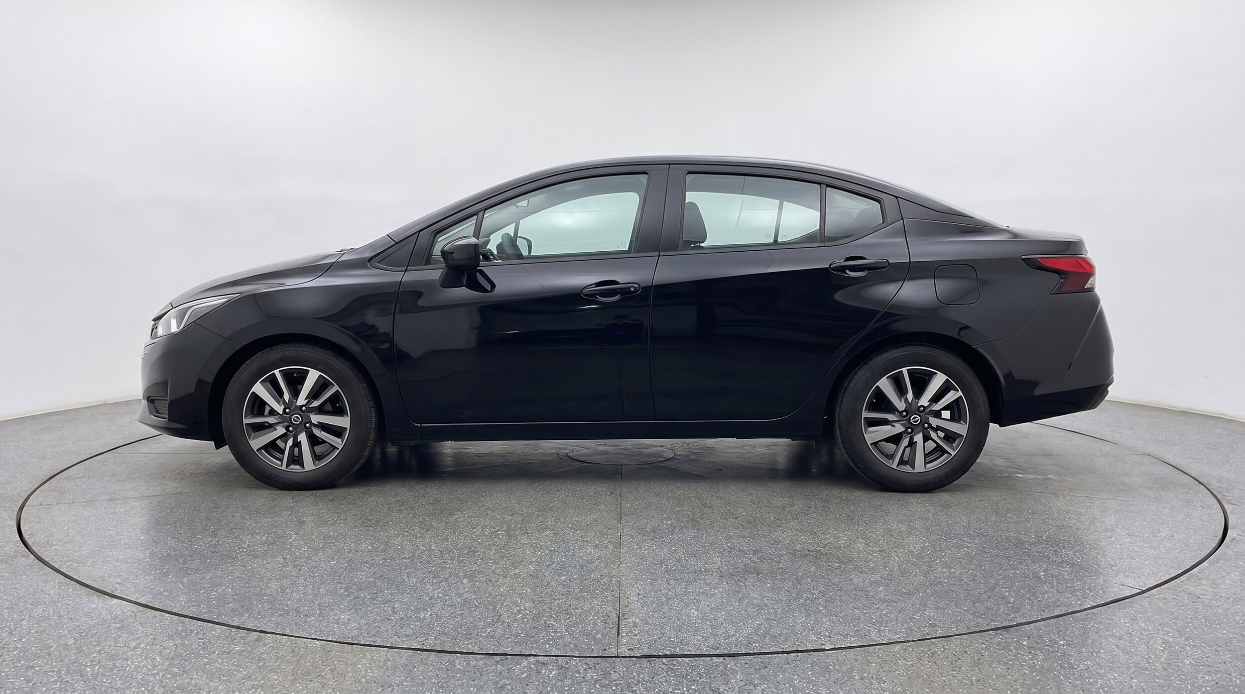 Thumbnail: 2025 Nissan Versa - 5