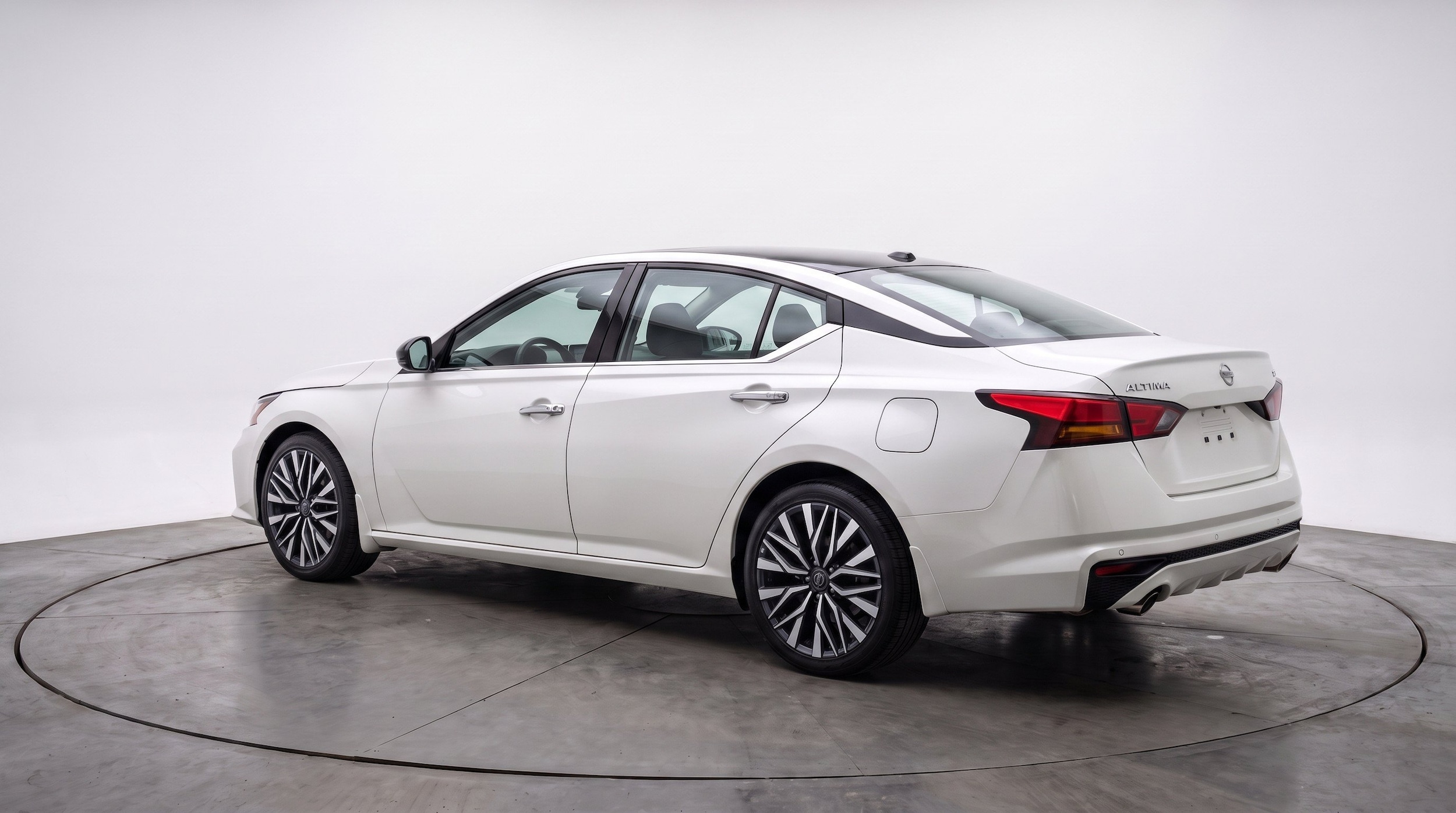 Thumbnail: 2025 Nissan Altima - 6