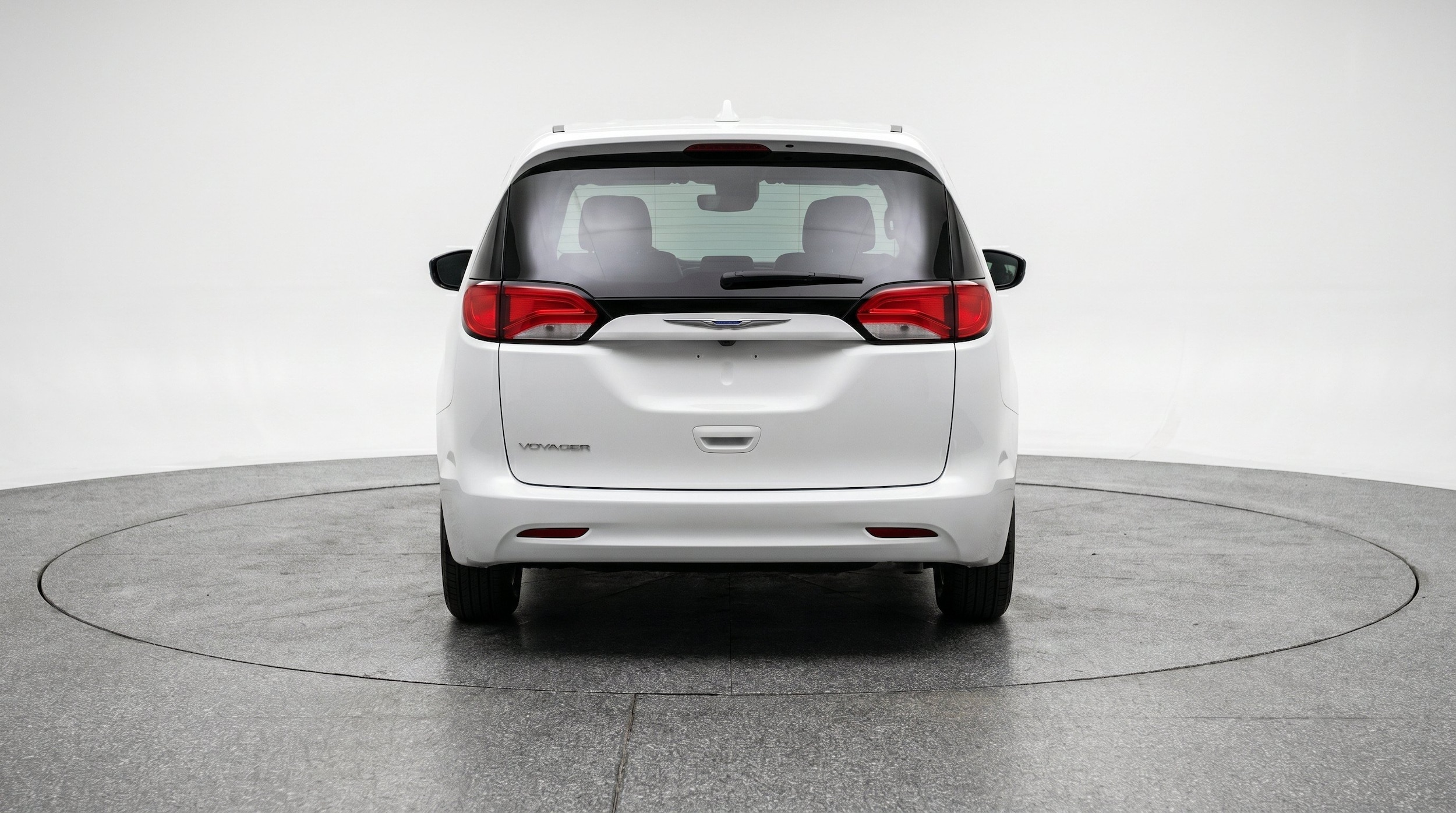 Thumbnail: 2024 Chrysler Voyager - 7