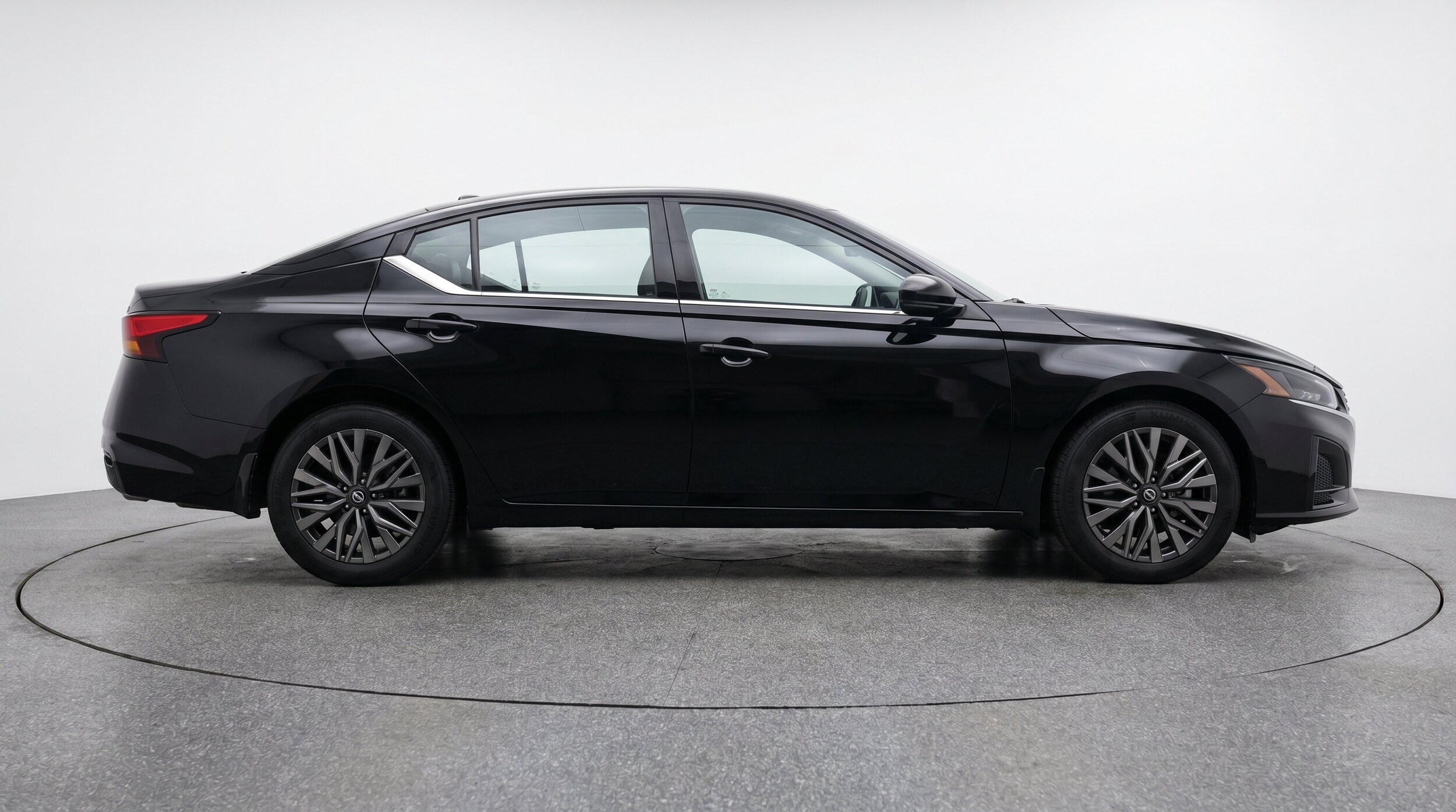 Thumbnail: 2025 Nissan Altima - 11