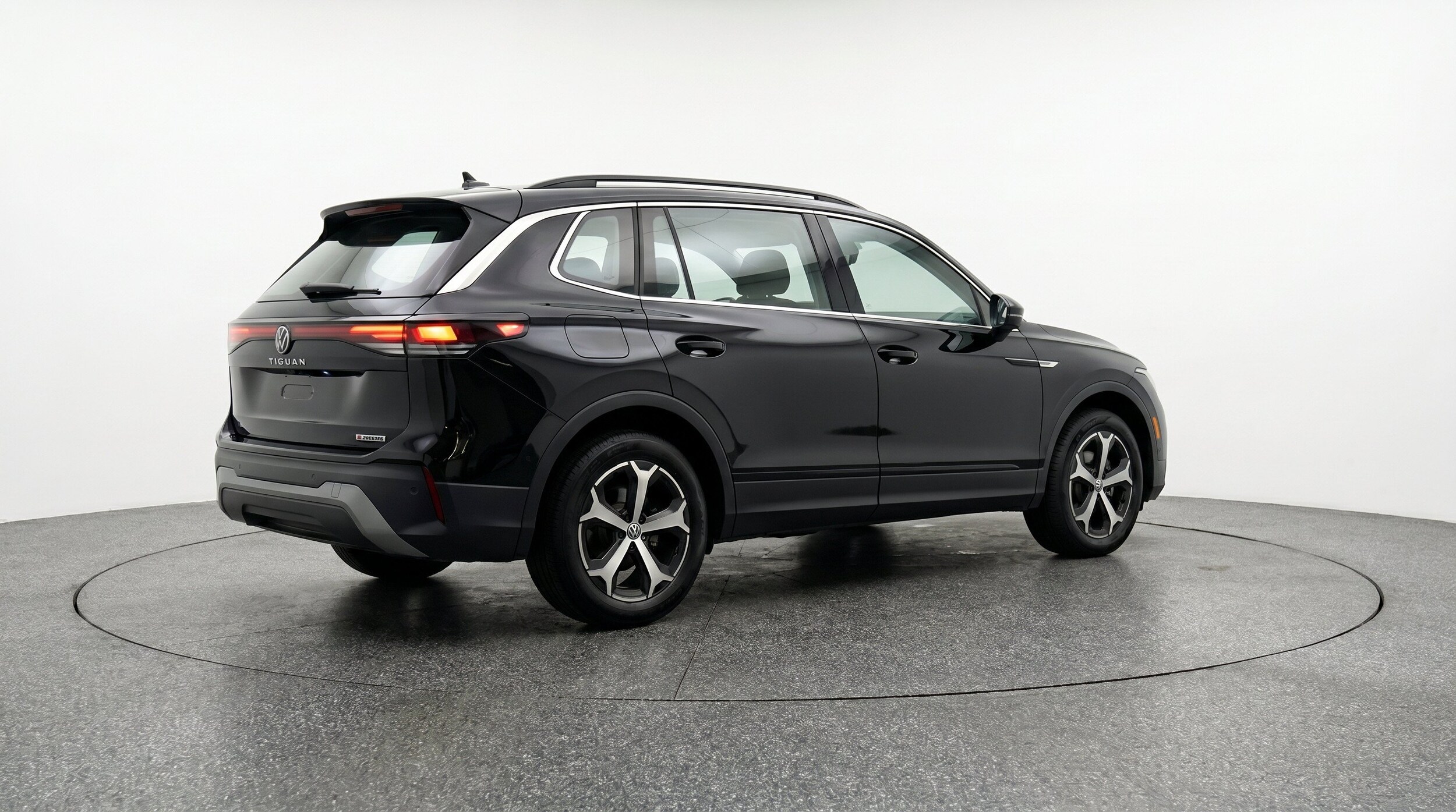 Thumbnail: 2026 Volkswagen Tiguan - 9
