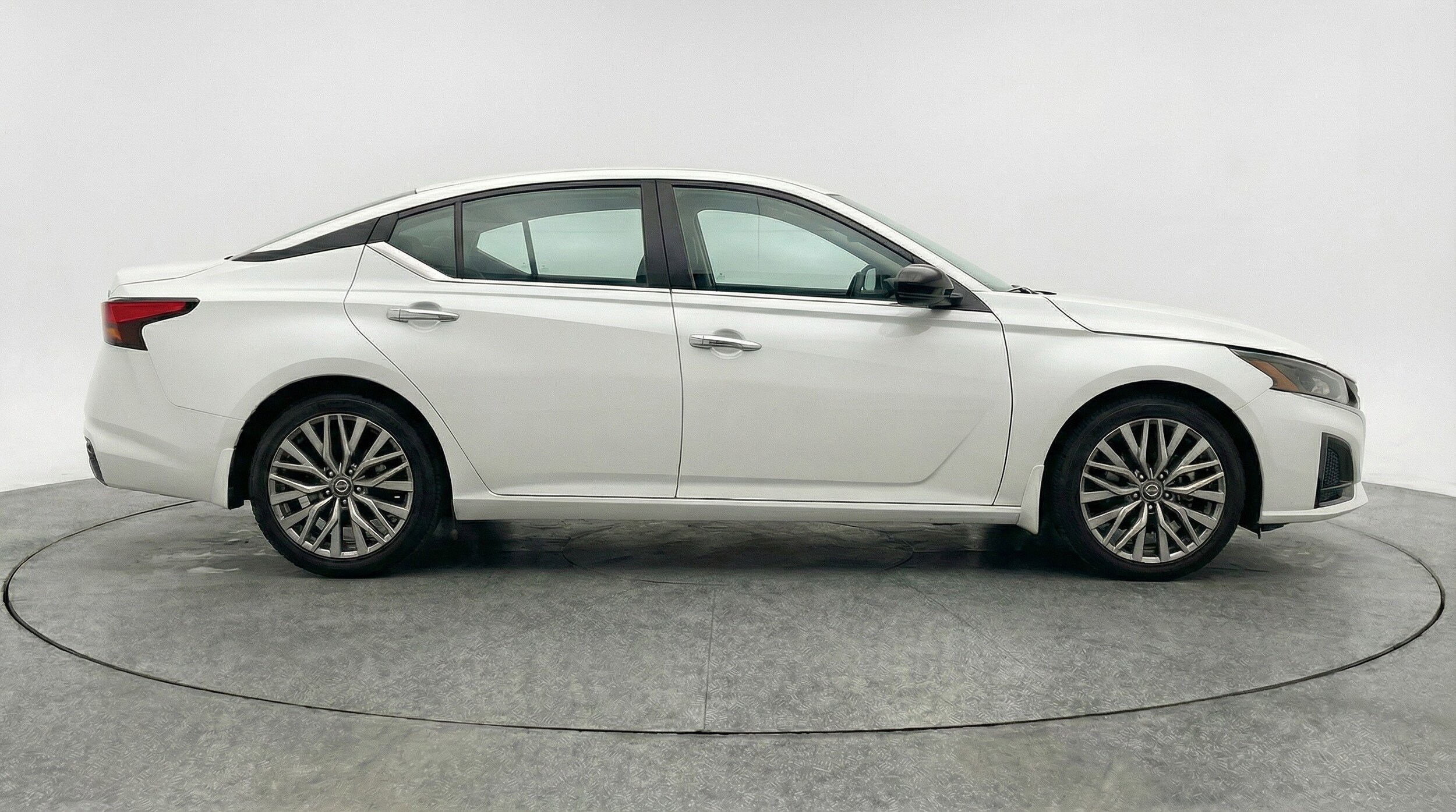 Thumbnail: 2025 Nissan Altima - 11