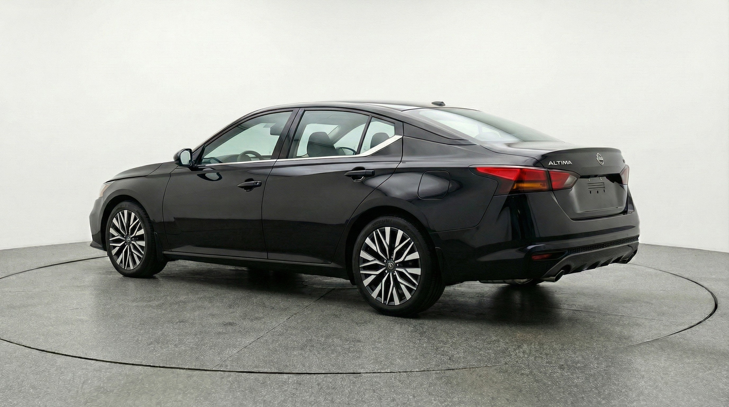 Thumbnail: 2025 Nissan Altima - 6