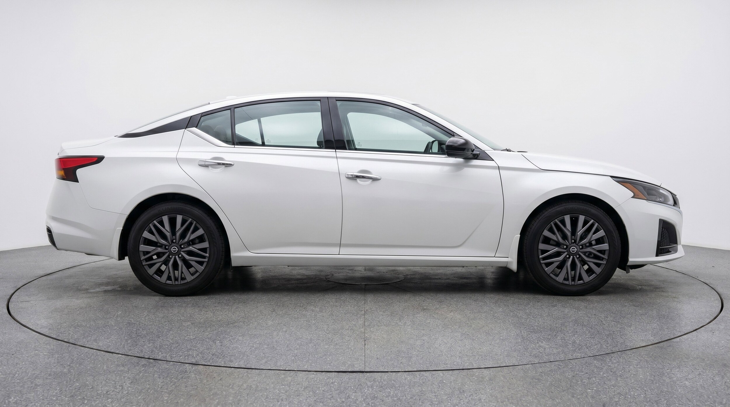 Thumbnail: 2025 Nissan Altima - 11