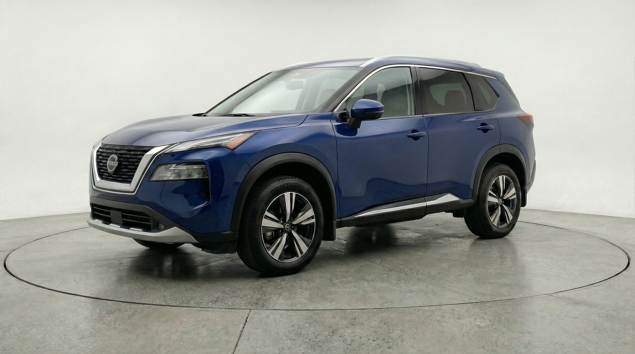 Thumbnail: 2026 Nissan Rogue - 3