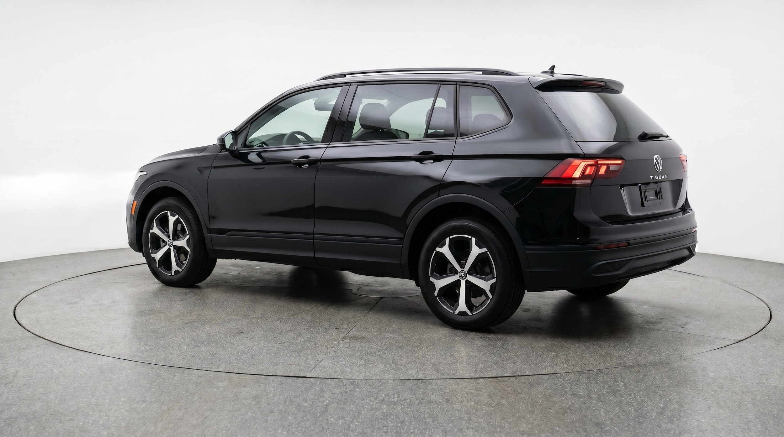 Thumbnail: 2026 Volkswagen Tiguan - 6
