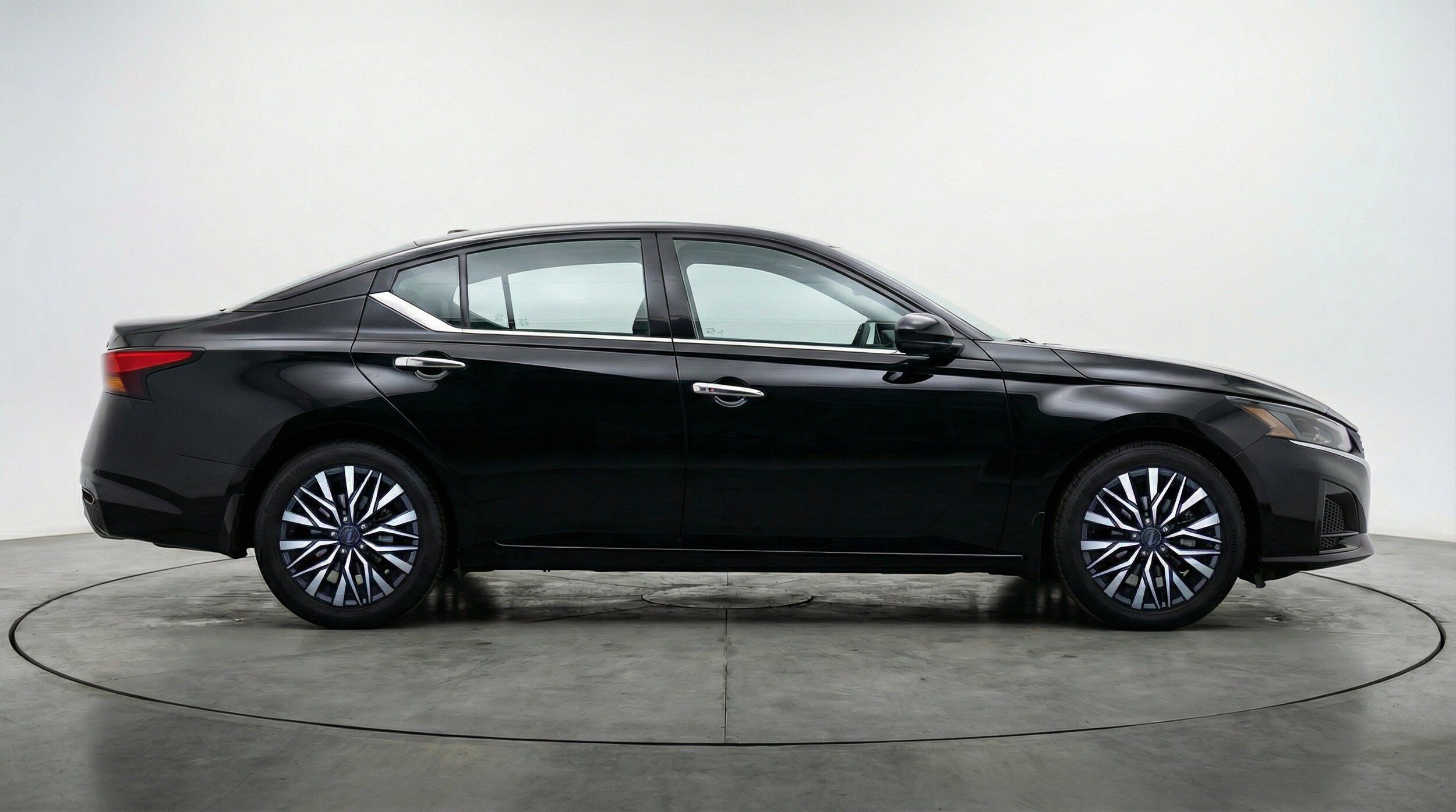 Thumbnail: 2025 Nissan Altima - 11