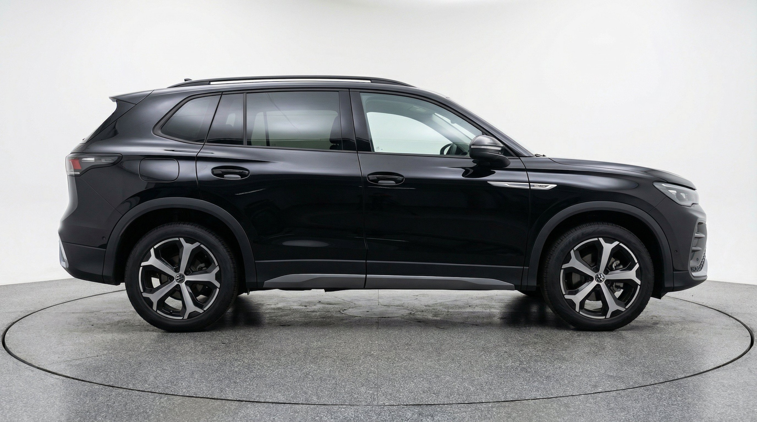Thumbnail: 2026 Volkswagen Tiguan - 11