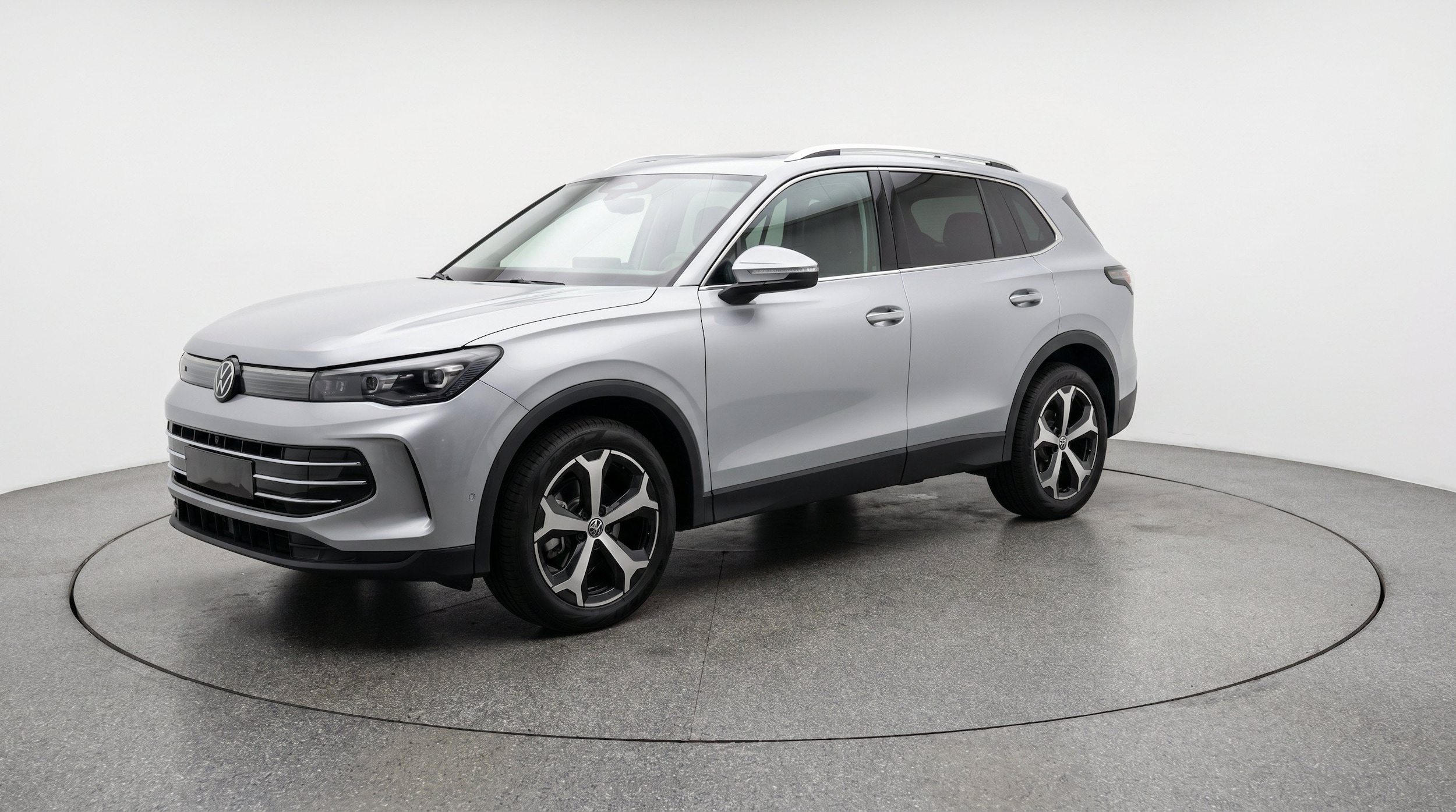 Thumbnail: 2026 Volkswagen Tiguan - 3