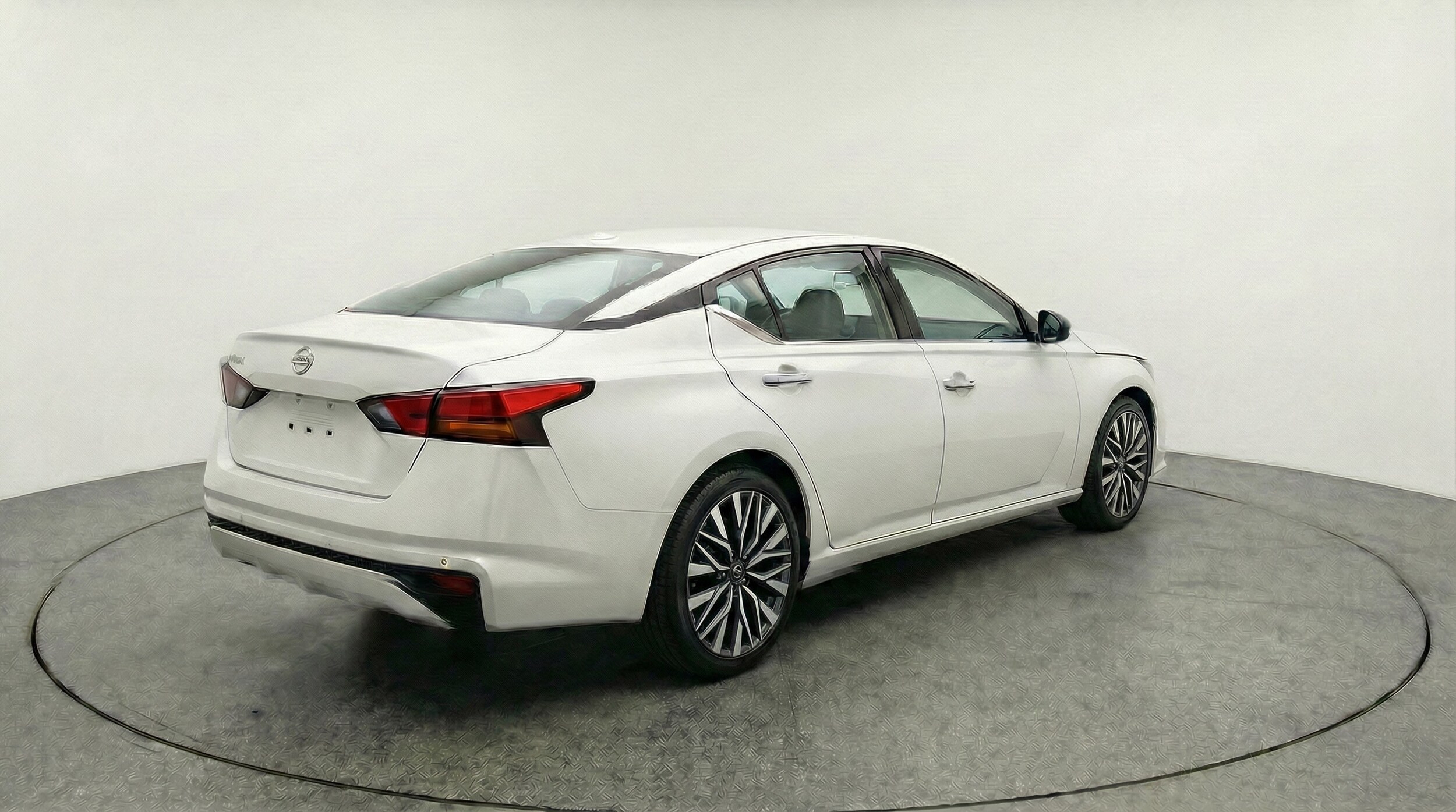 Thumbnail: 2025 Nissan Altima - 7