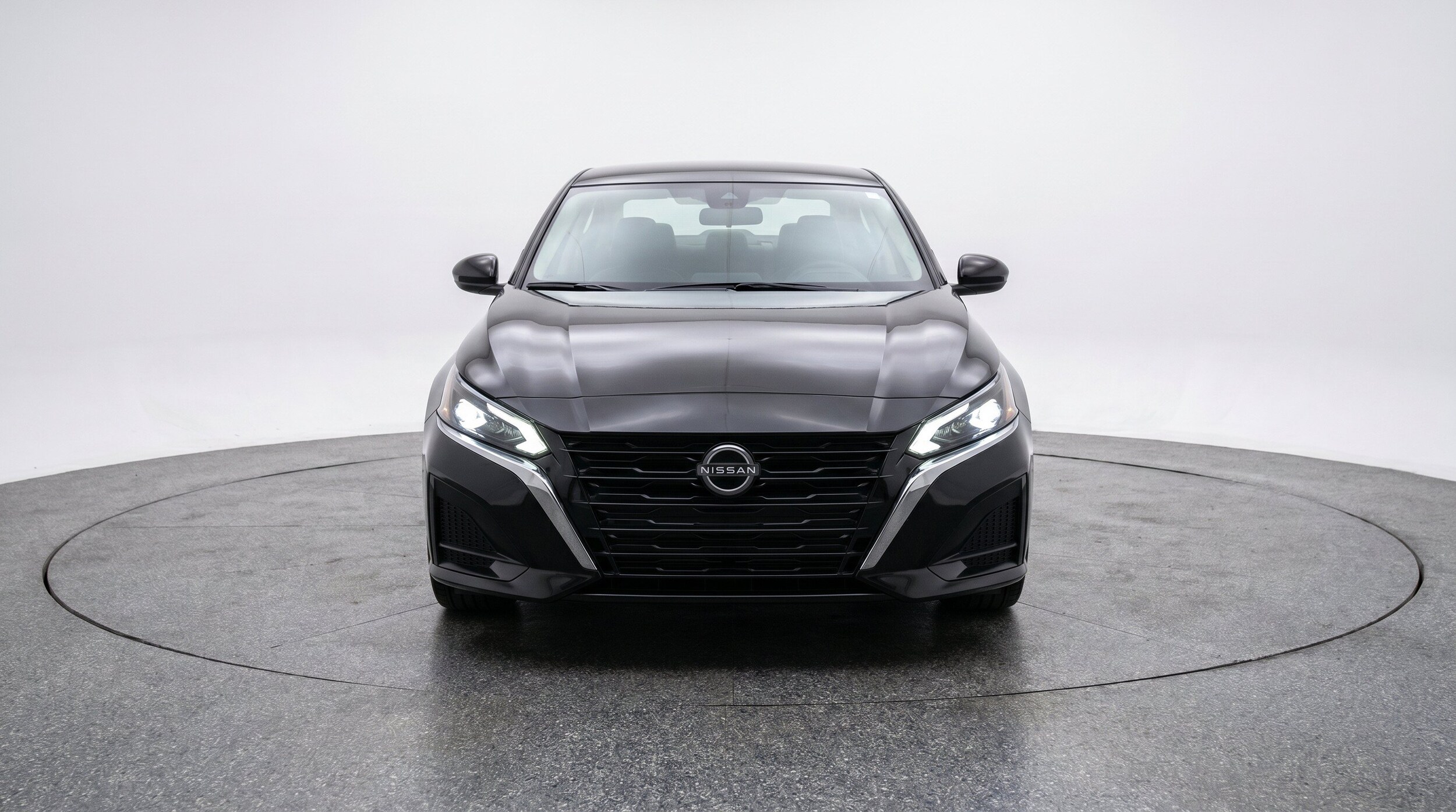 Thumbnail: 2025 Nissan Altima - 2