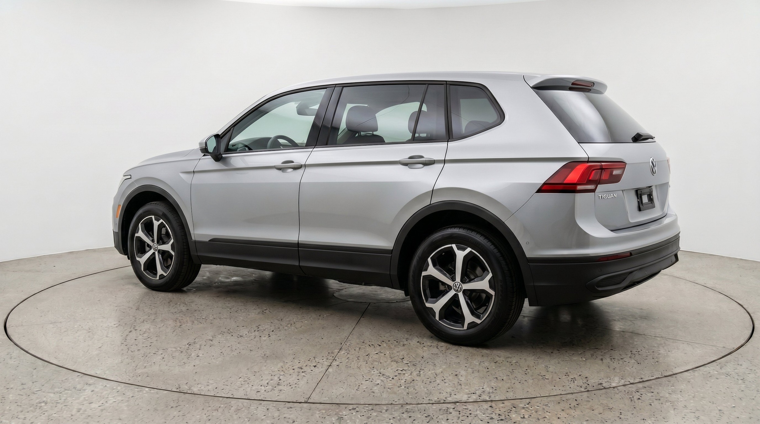 Thumbnail: 2026 Volkswagen Tiguan - 6
