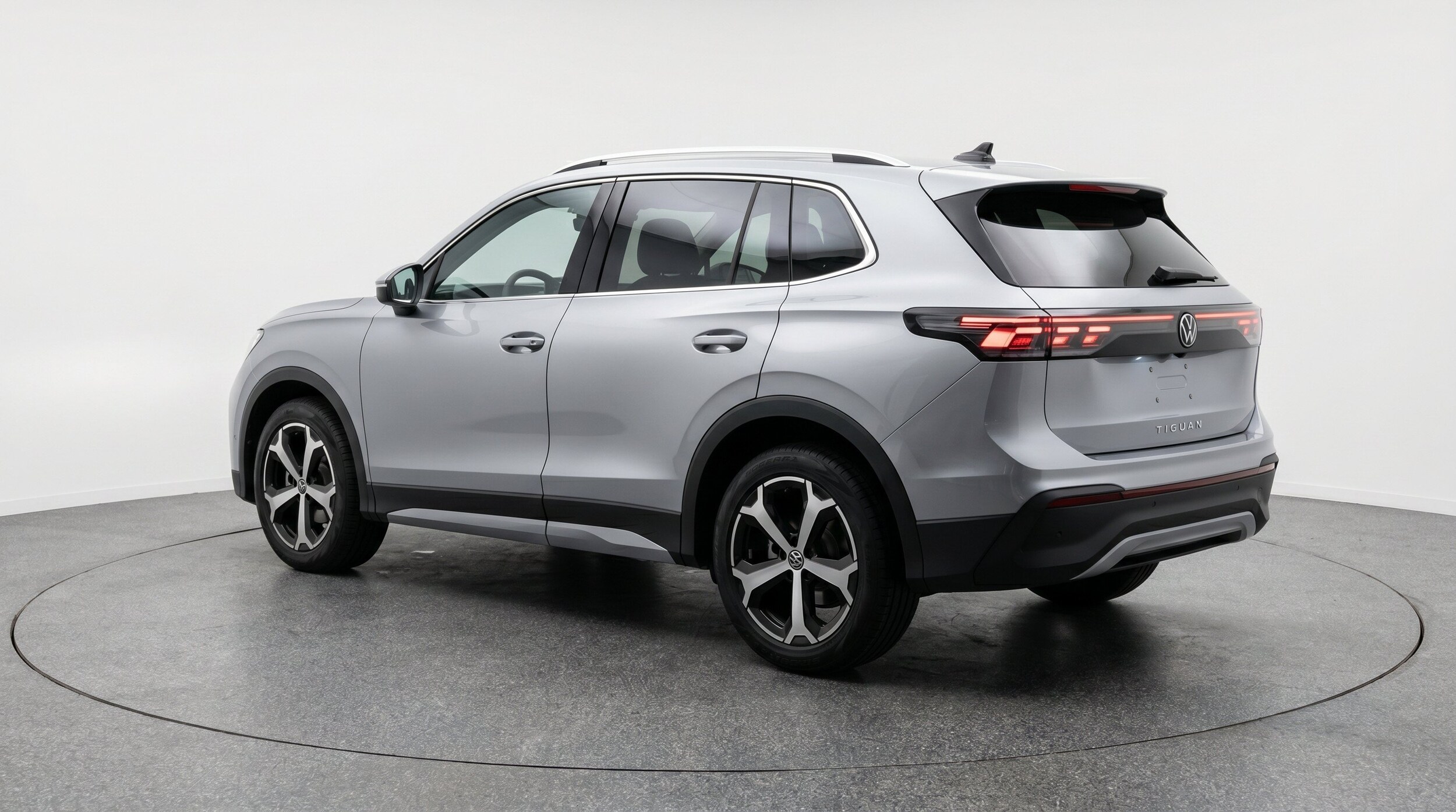 Thumbnail: 2026 Volkswagen Tiguan - 6