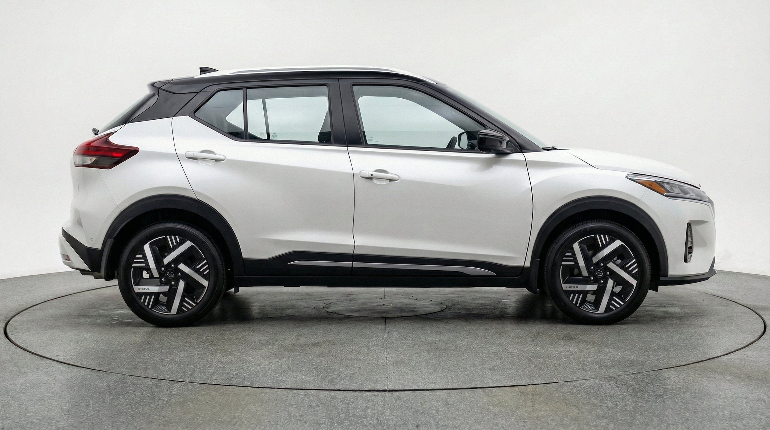 Thumbnail: 2026 Nissan Kicks - 11