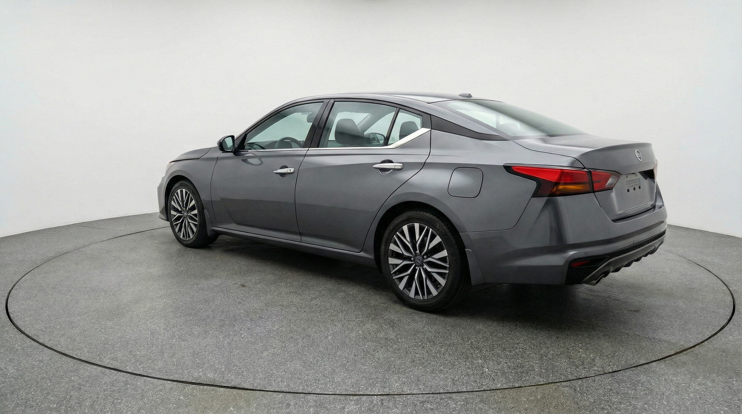 Thumbnail: 2025 Nissan Altima - 5