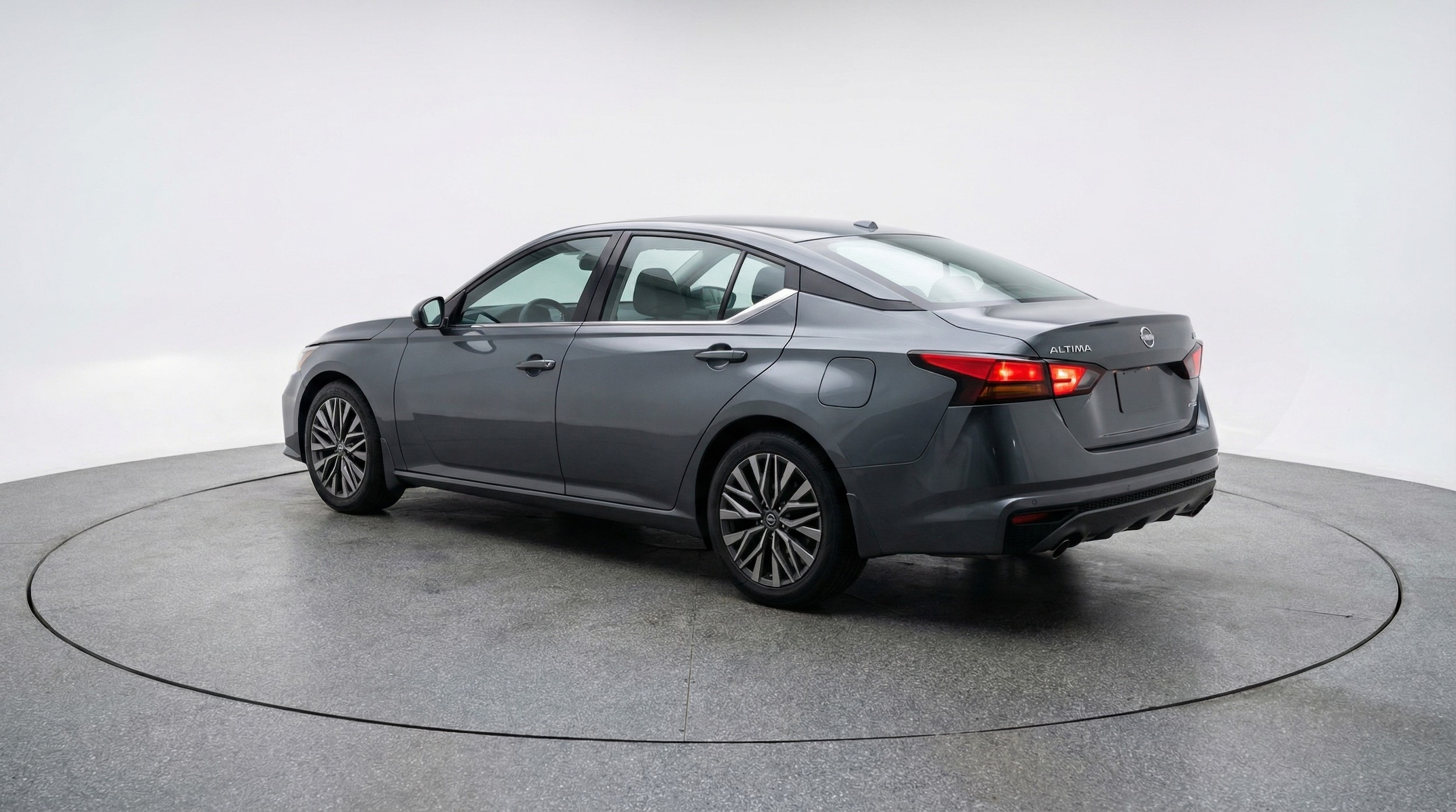 Thumbnail: 2025 Nissan Altima - 5