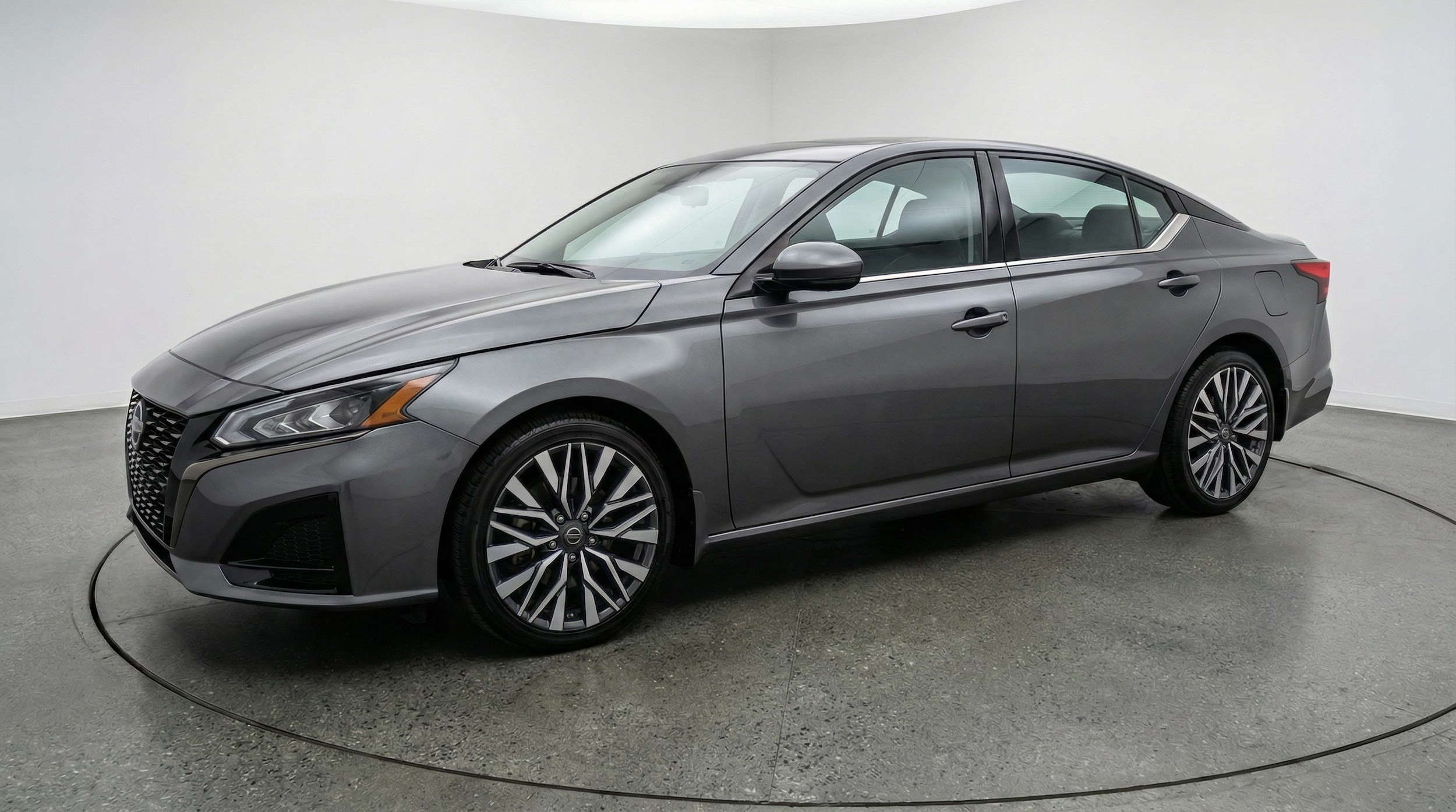Thumbnail: 2025 Nissan Altima - 3