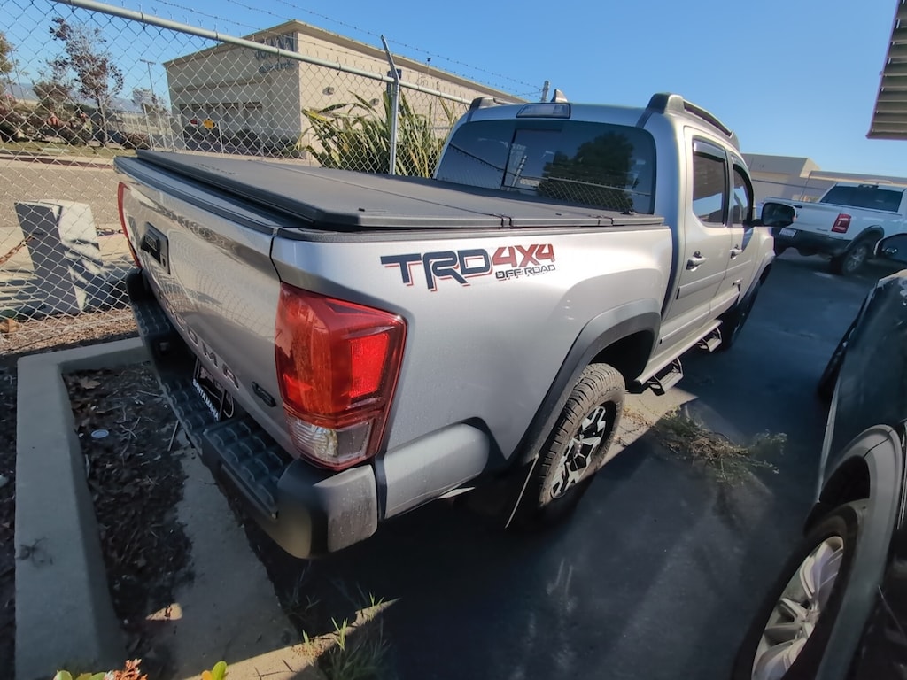Used 2017 Toyota Tacoma TRD Off Road Crew Cab Short Bed Truck